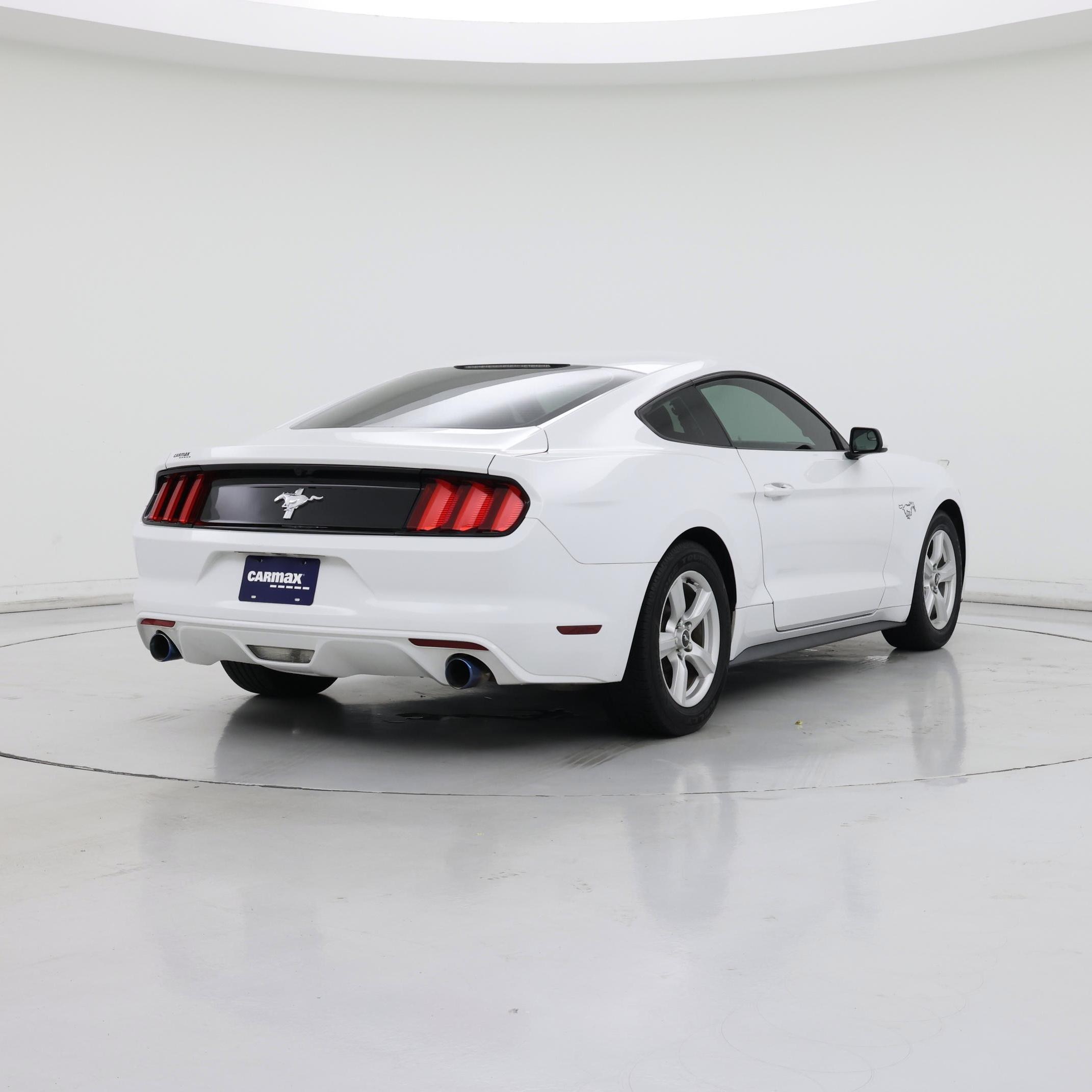 Thumbnail: 2017 Ford Mustang - 8