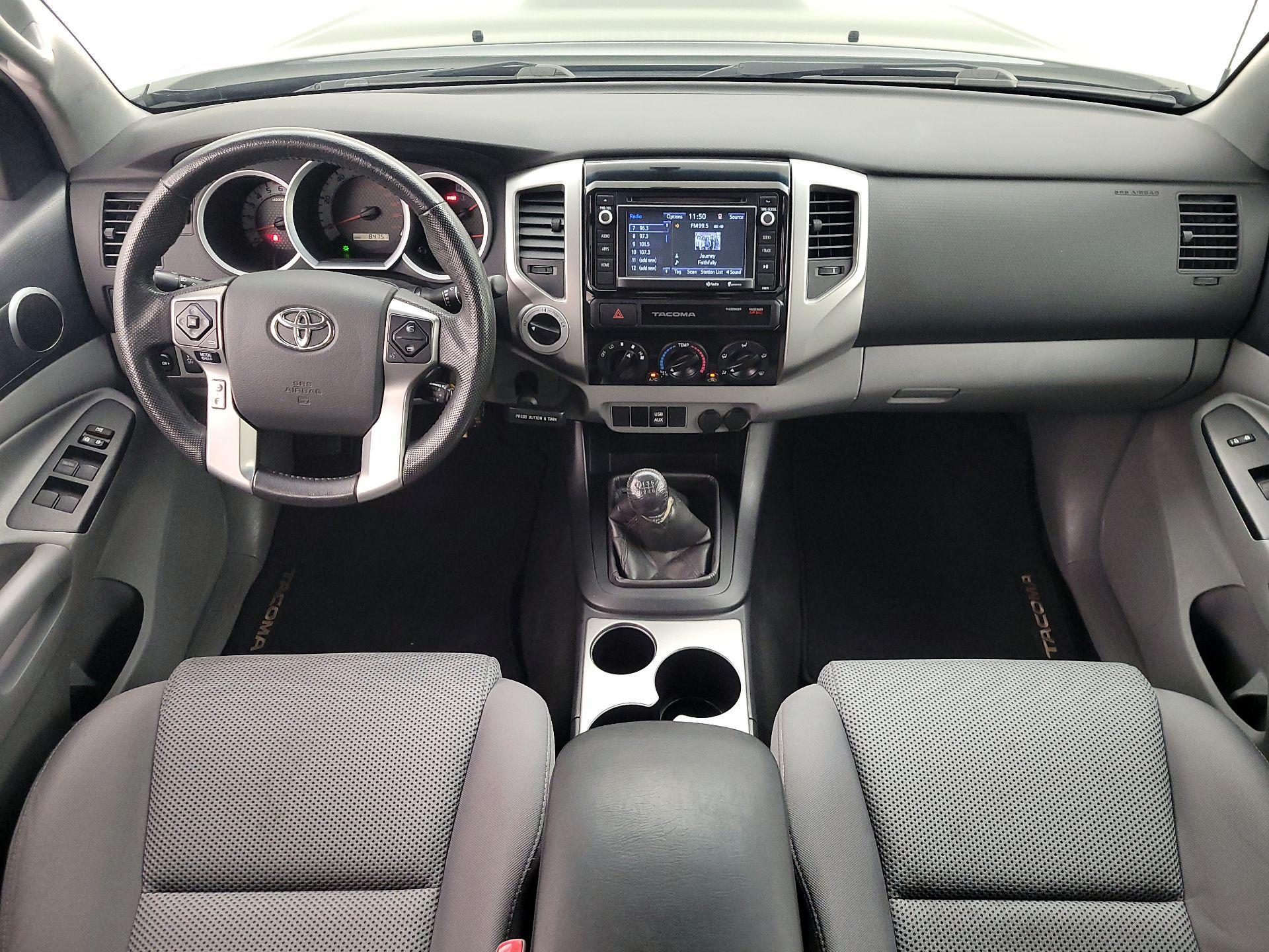 Thumbnail: 2015 Toyota Tacoma - 9
