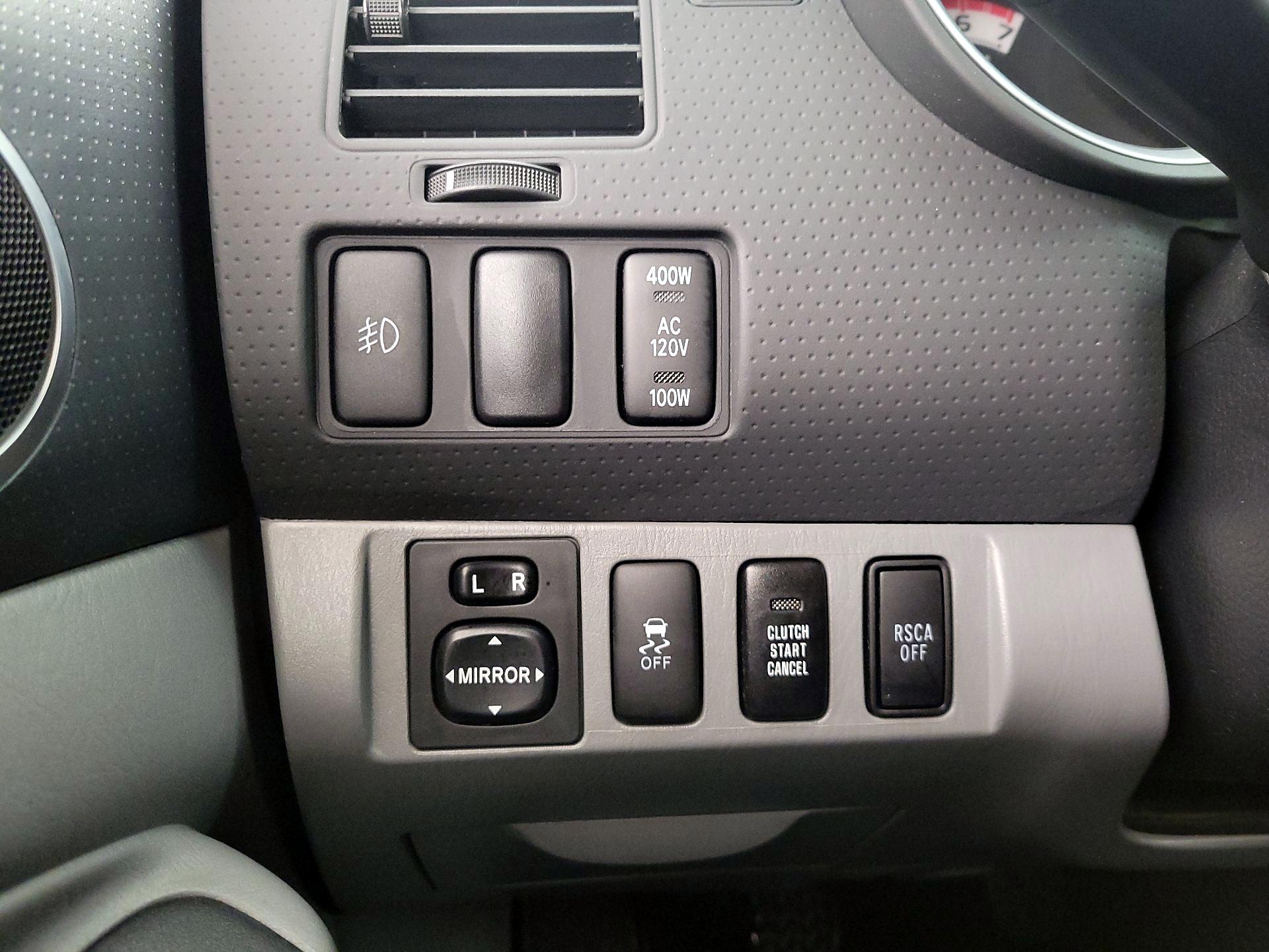 Thumbnail: 2015 Toyota Tacoma - 13
