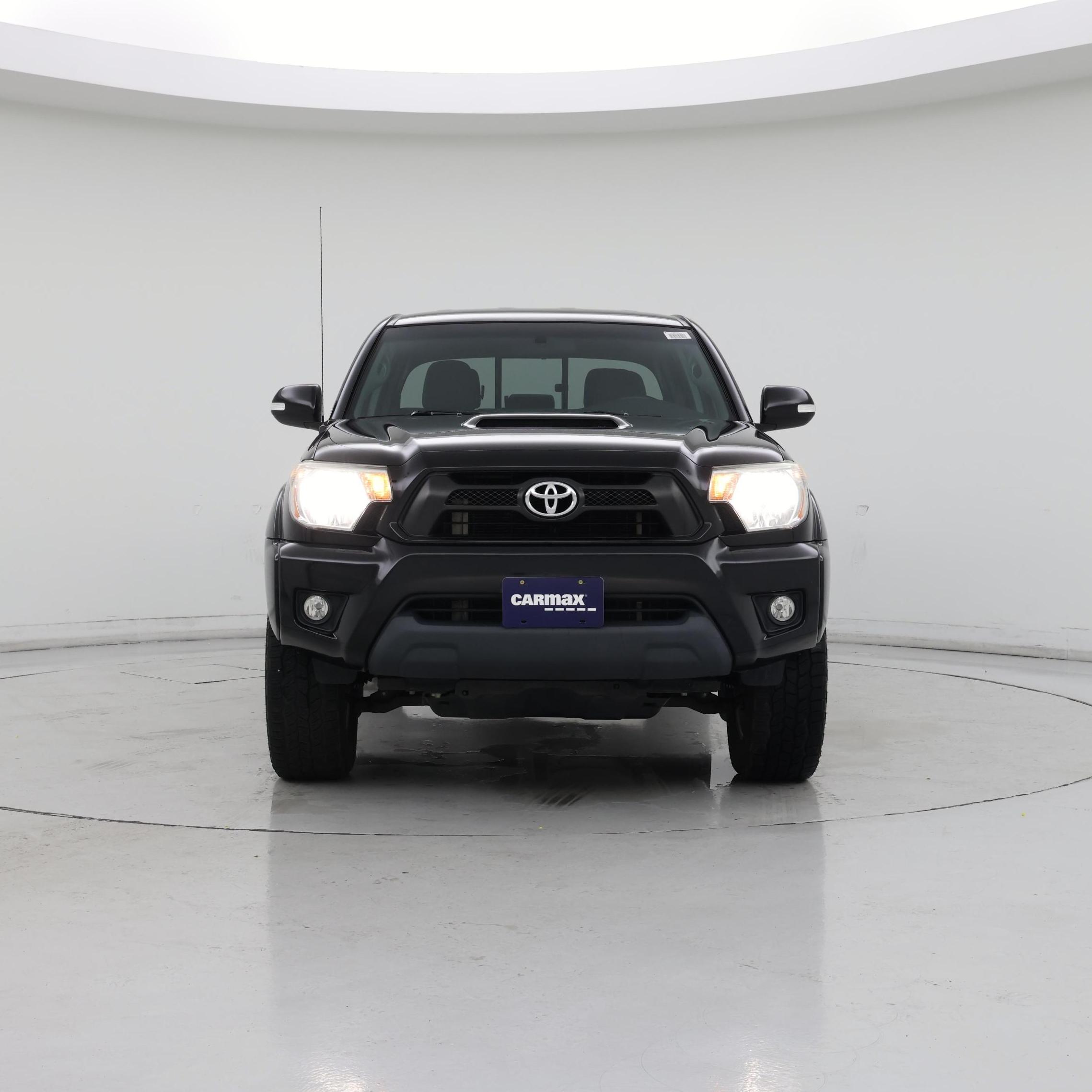 Thumbnail: 2015 Toyota Tacoma - 5