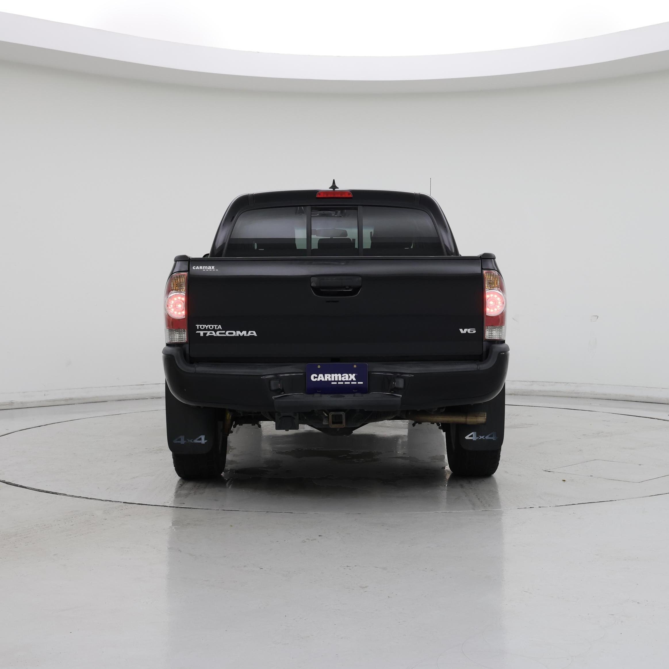 Thumbnail: 2015 Toyota Tacoma - 6