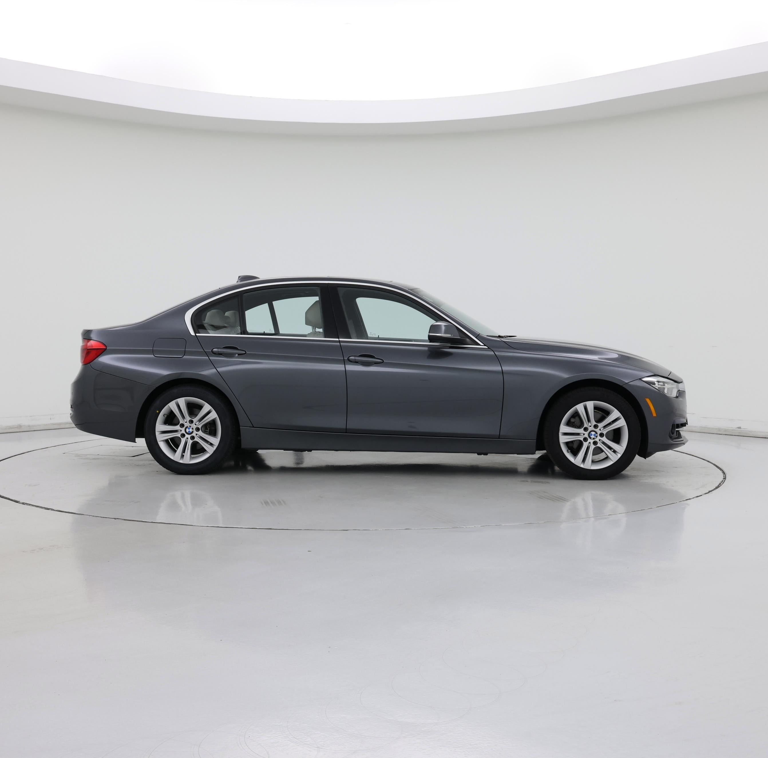 Thumbnail: 2017 BMW 3 Series - 7