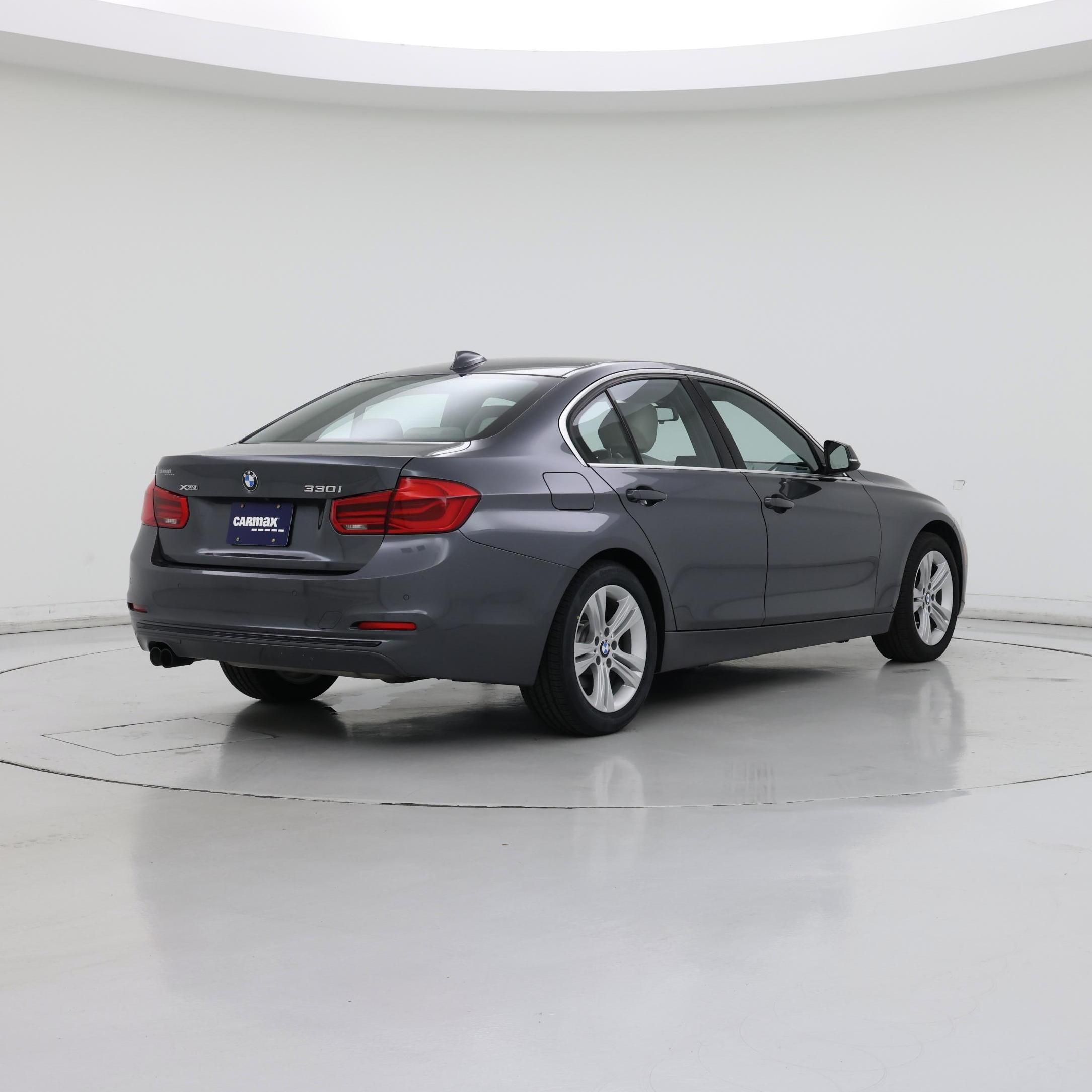 Thumbnail: 2017 BMW 3 Series - 8