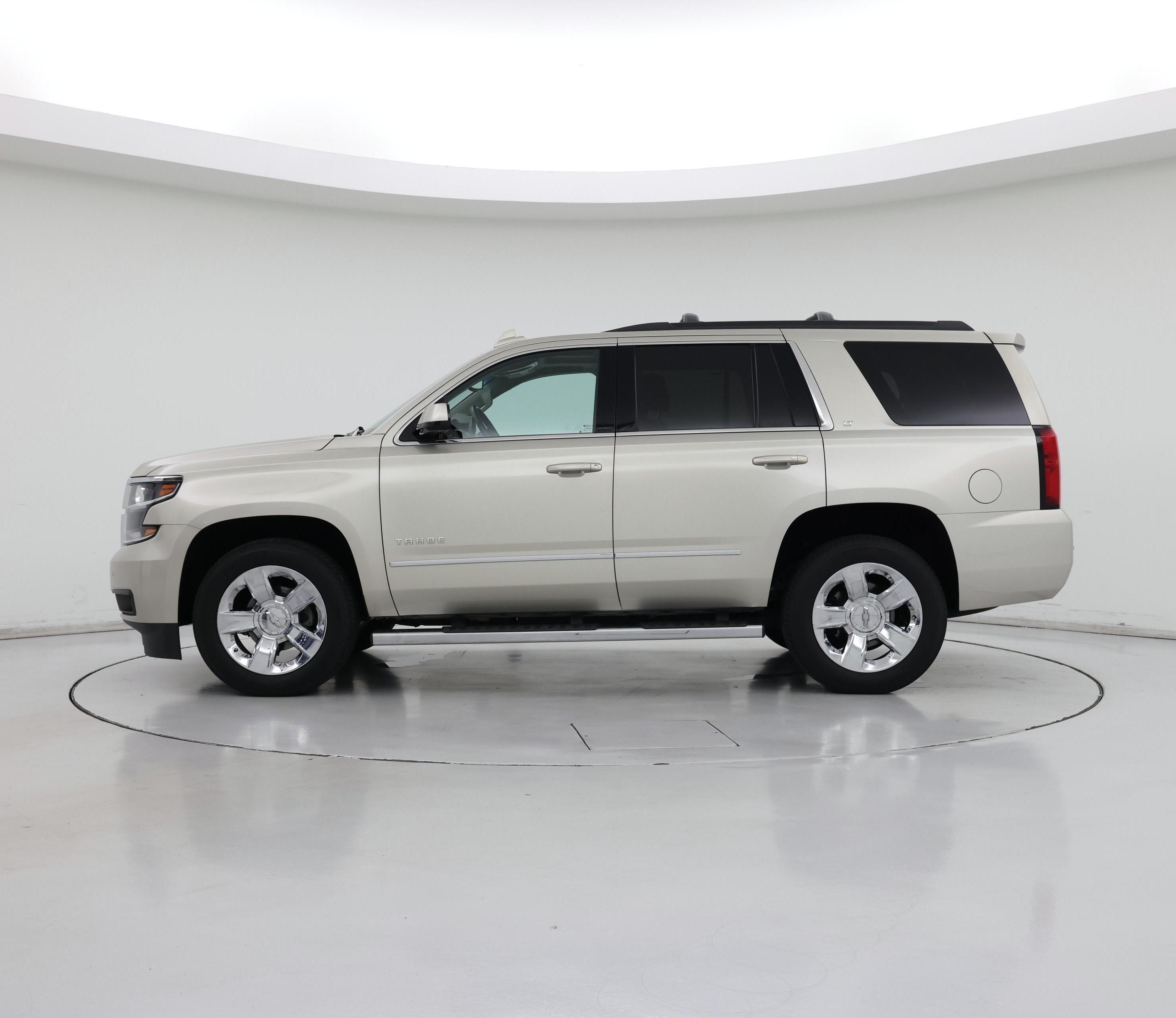Thumbnail: 2017 Chevrolet Tahoe - 3