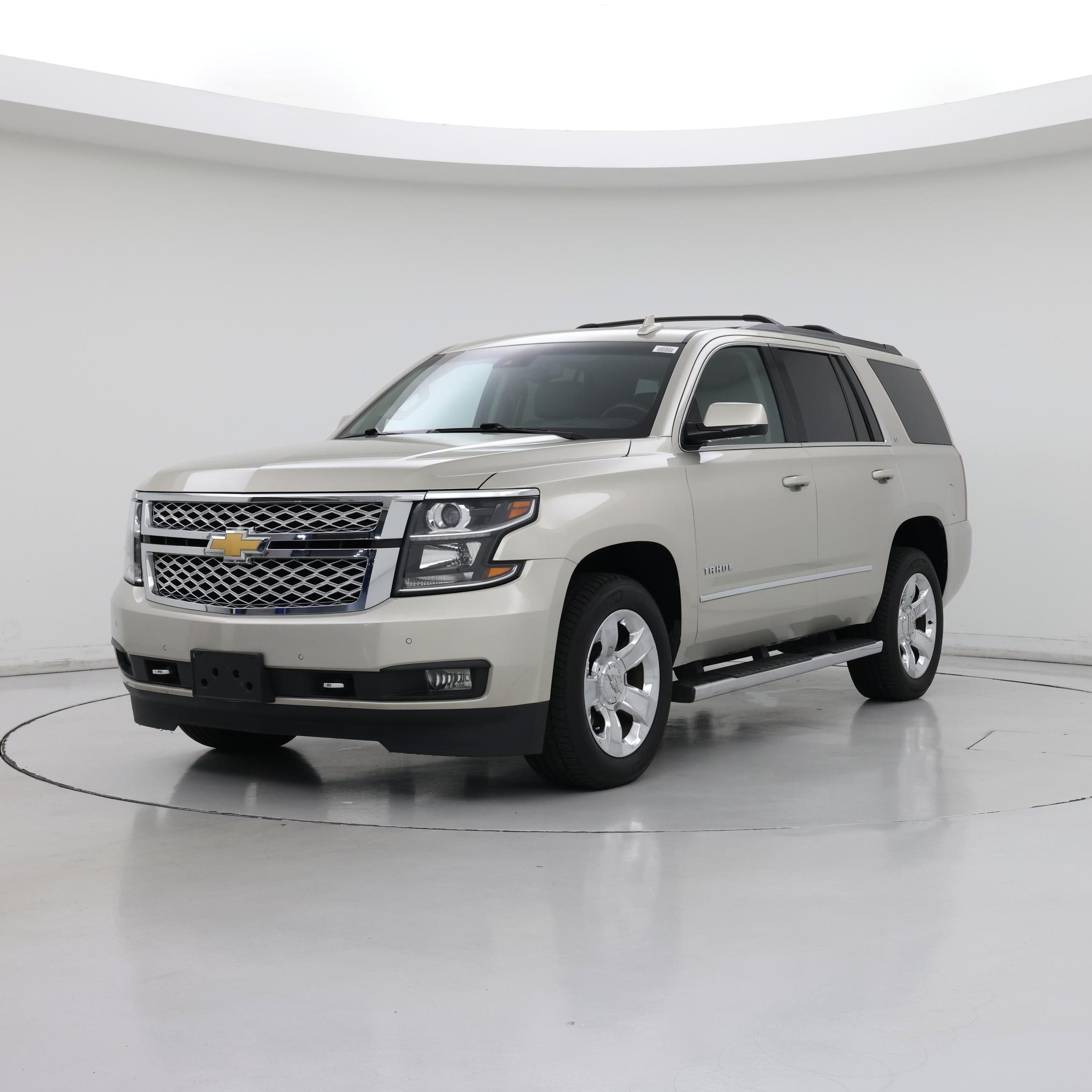 Thumbnail: 2017 Chevrolet Tahoe - 4
