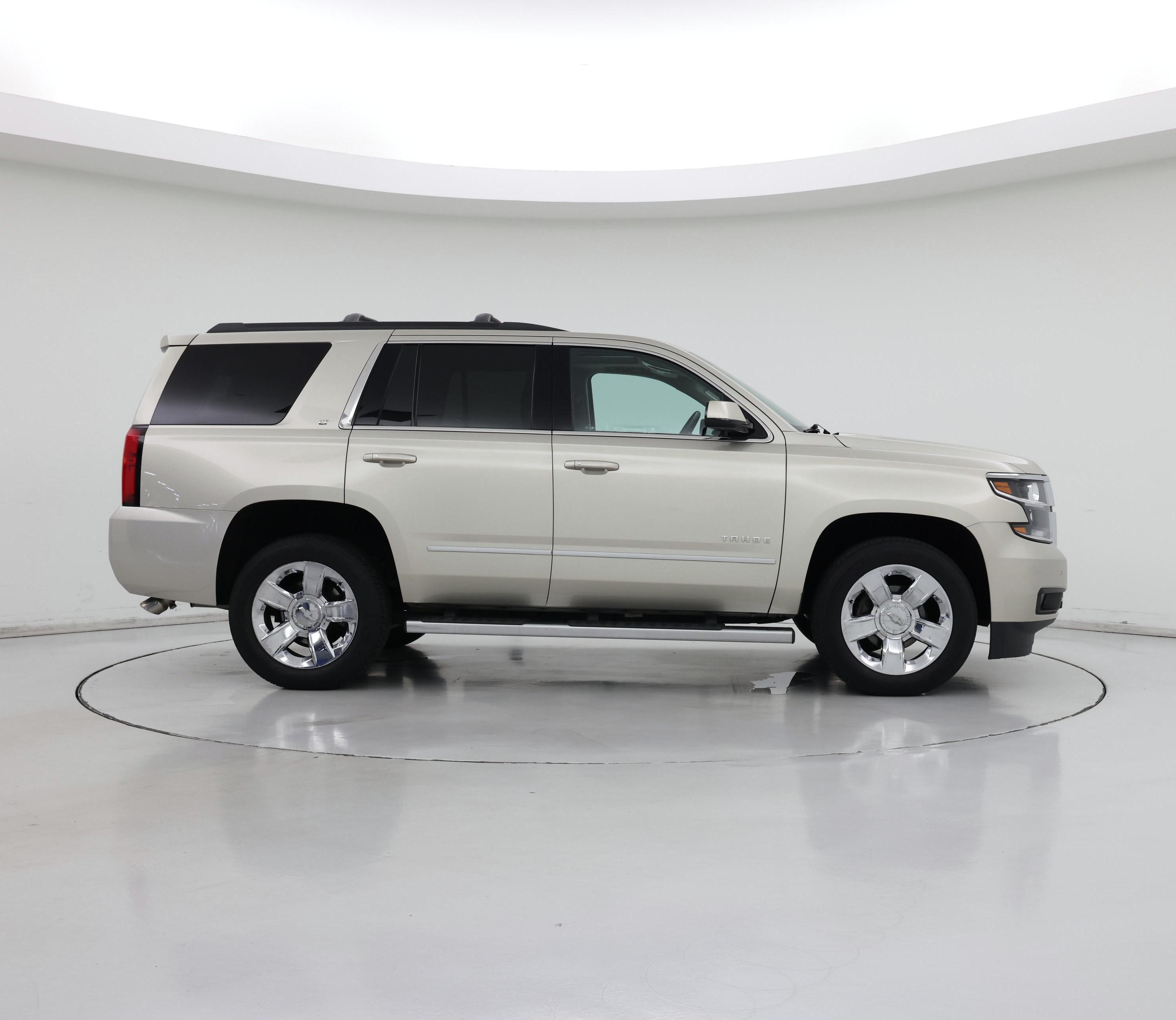 Thumbnail: 2017 Chevrolet Tahoe - 7