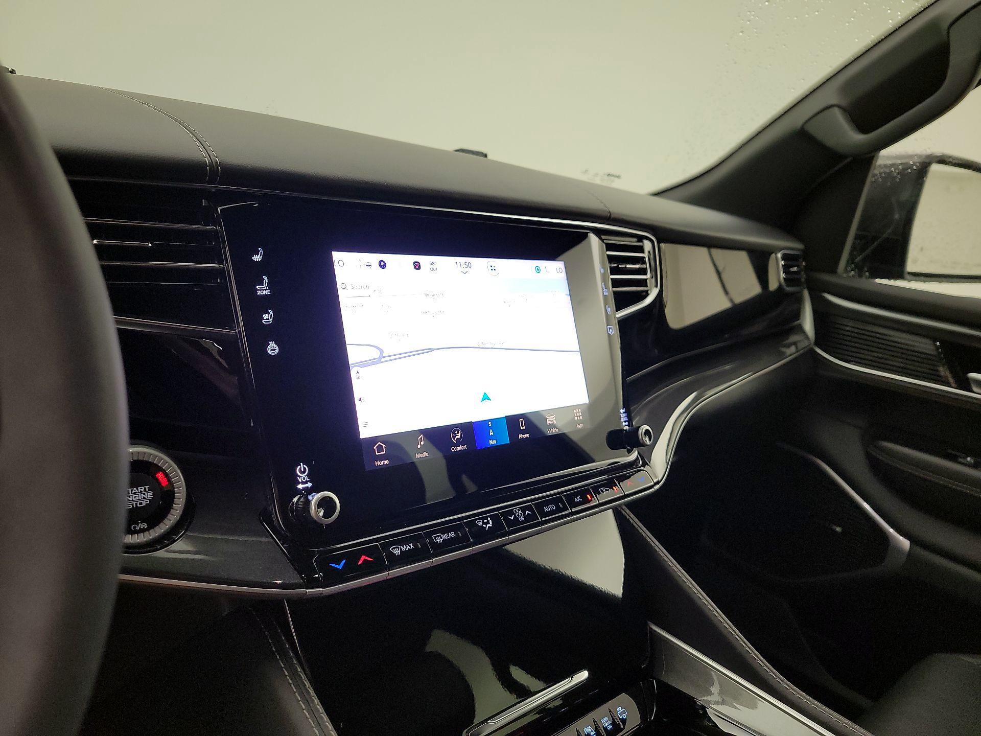 Thumbnail: 2022 Jeep Wagoneer - 14