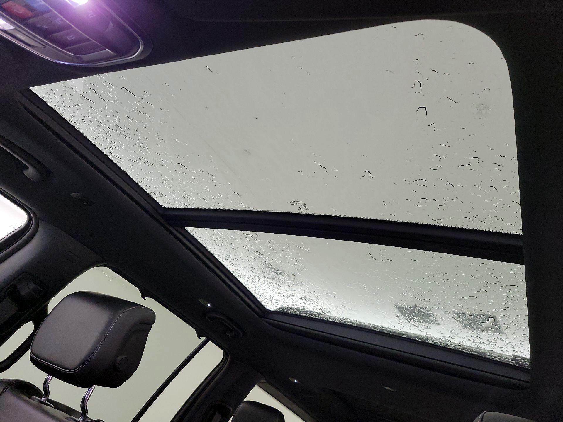 Thumbnail: 2022 Jeep Wagoneer - 20