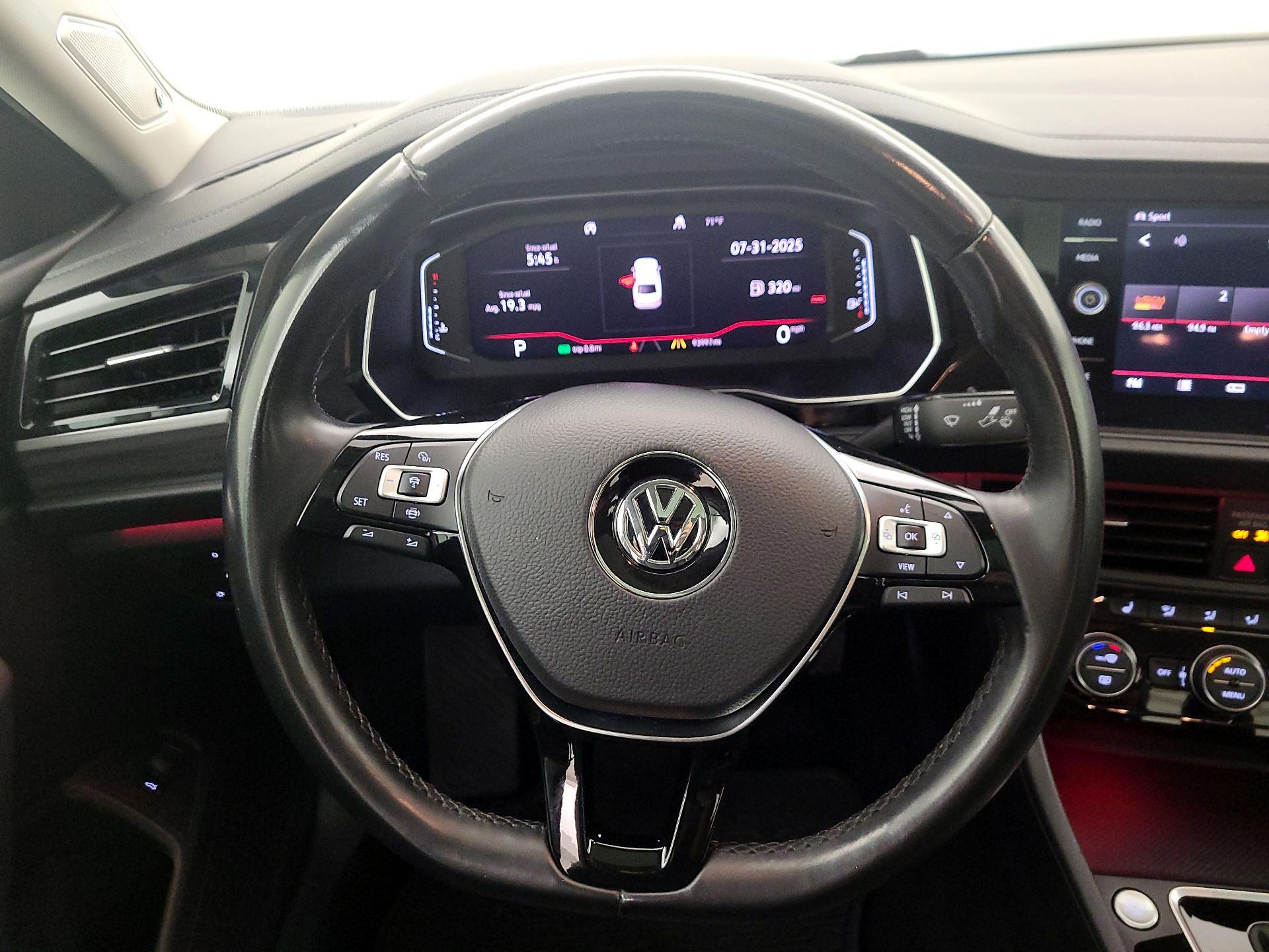 Thumbnail: 2019 Volkswagen Jetta - 10