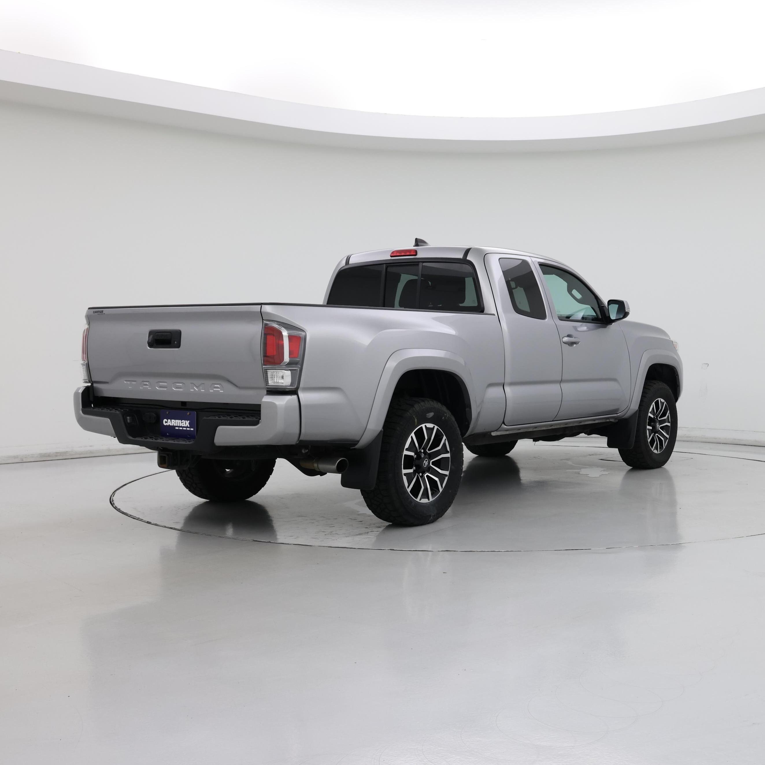 Thumbnail: 2020 Toyota Tacoma - 8