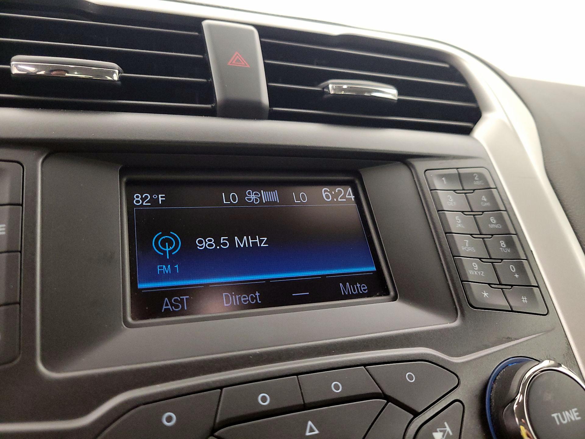 Thumbnail: 2014 Ford Fusion - 14