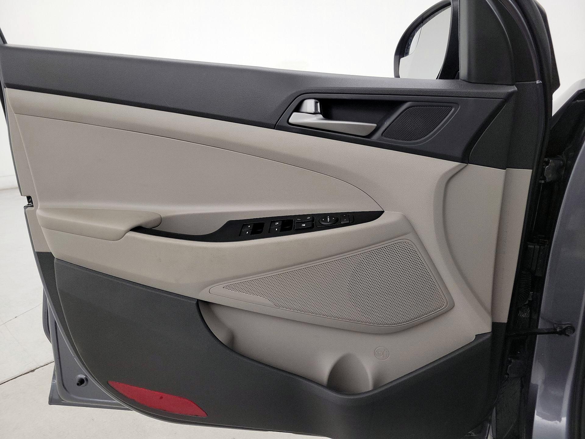 Thumbnail: 2018 Hyundai Tucson - 12