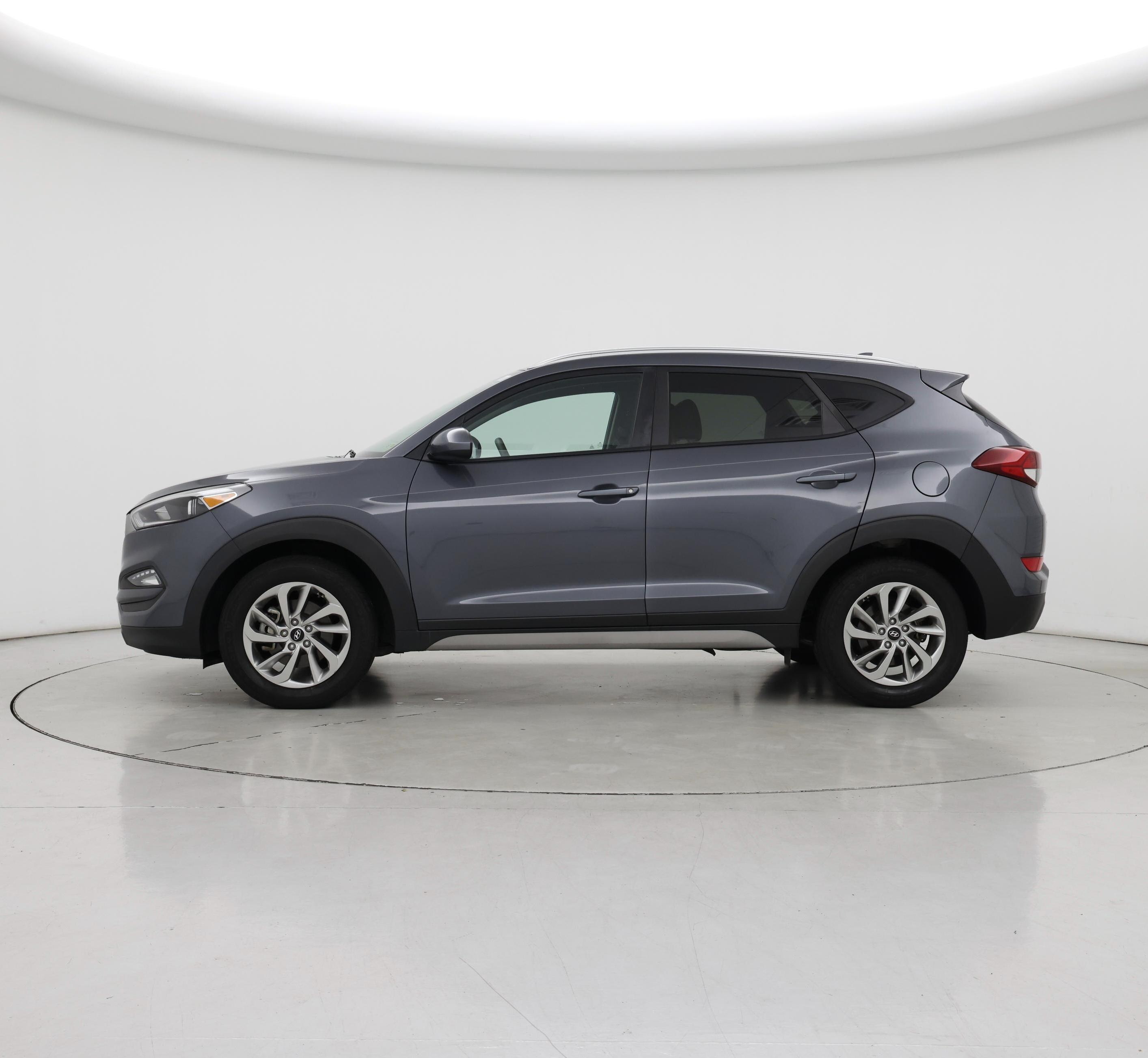 Thumbnail: 2018 Hyundai Tucson - 3