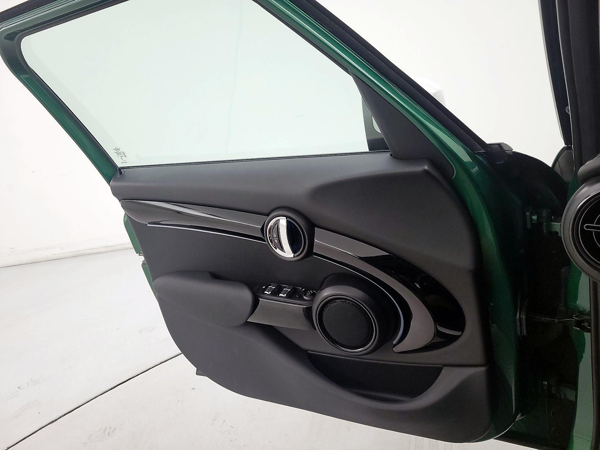 Thumbnail: 2023 MINI Cooper Hardtop - 12