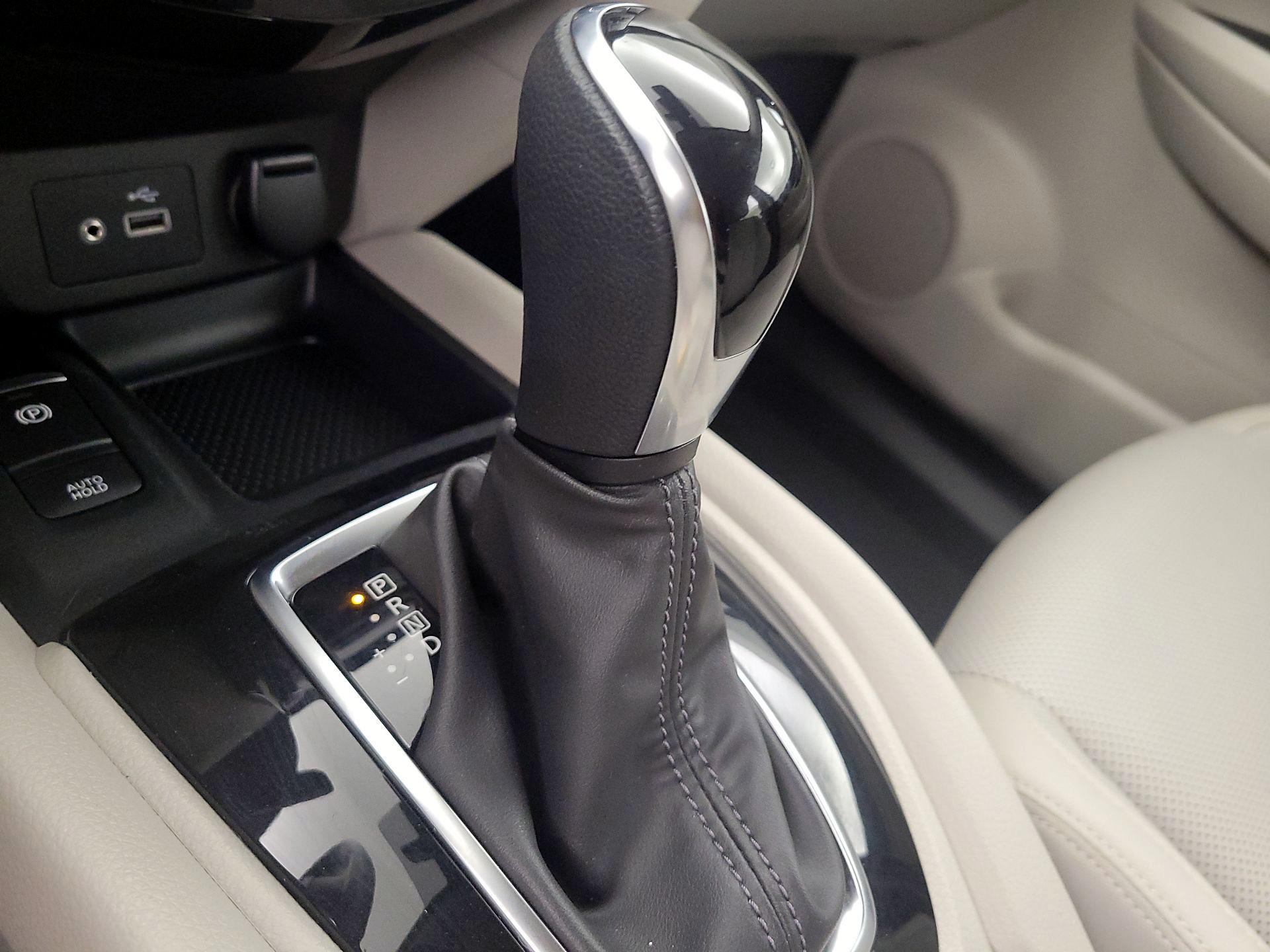 Thumbnail: 2022 Nissan Rogue Sport - 18