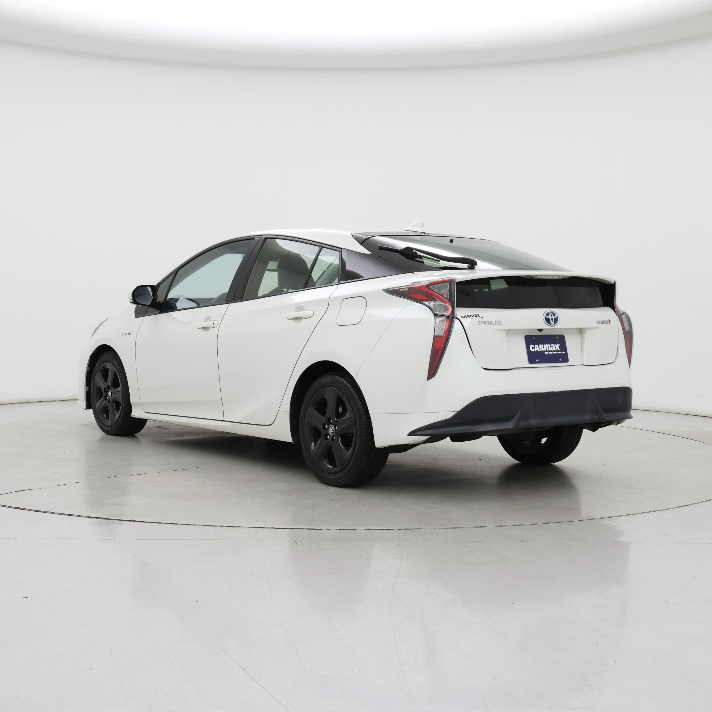 Thumbnail: 2016 Toyota Prius - 2