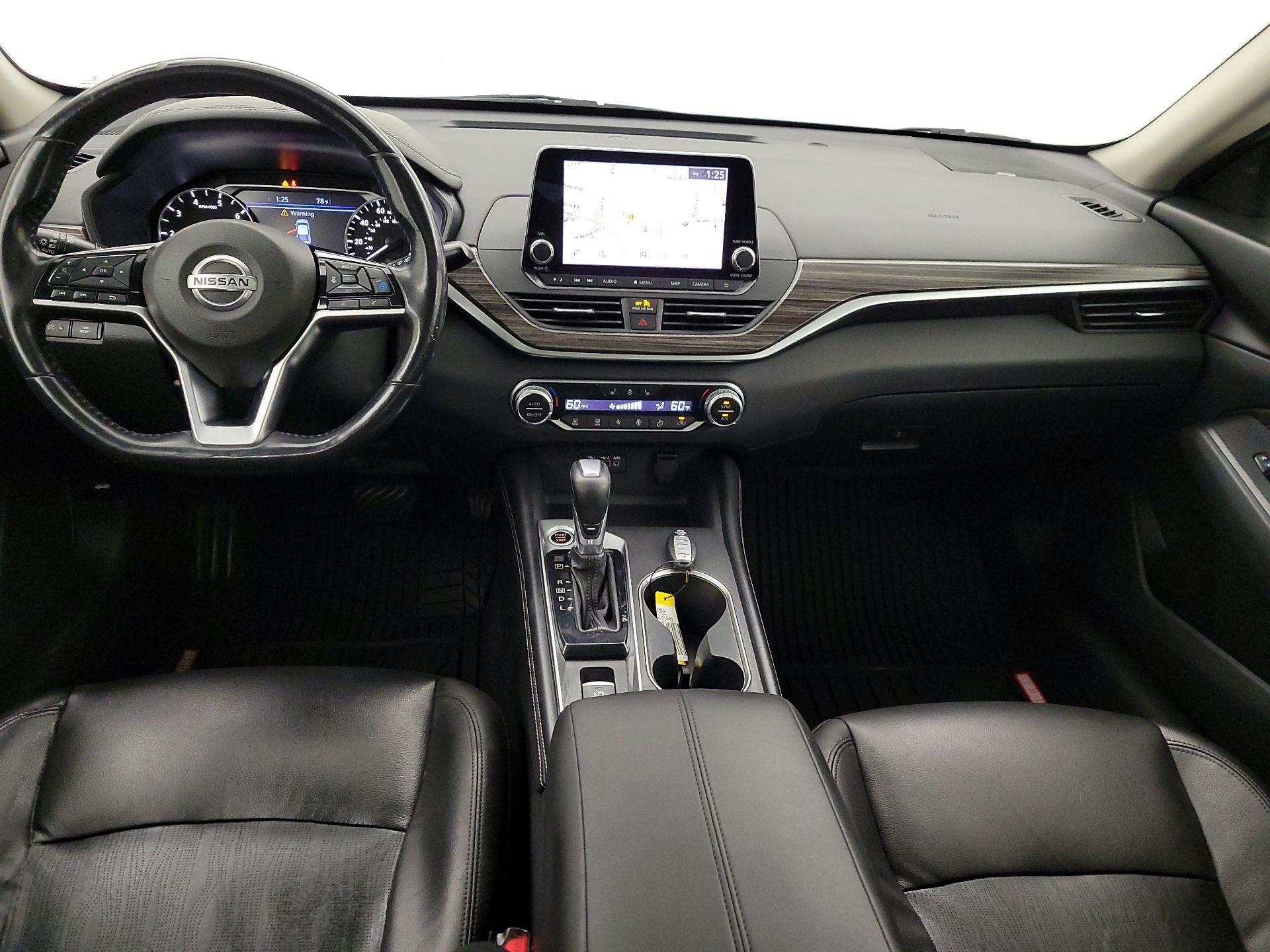 Thumbnail: 2019 Nissan Altima - 9