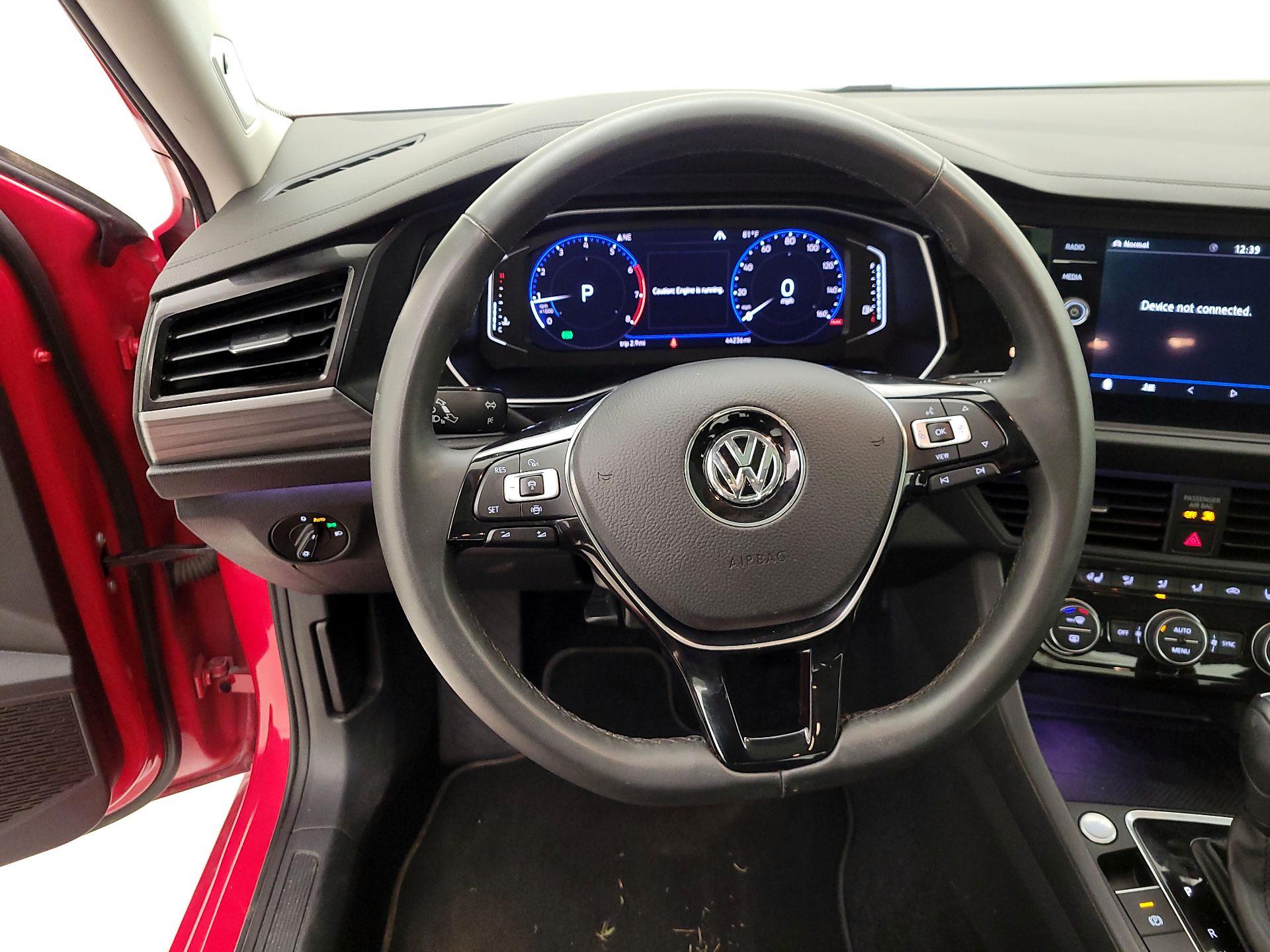 Thumbnail: 2020 Volkswagen Jetta - 10