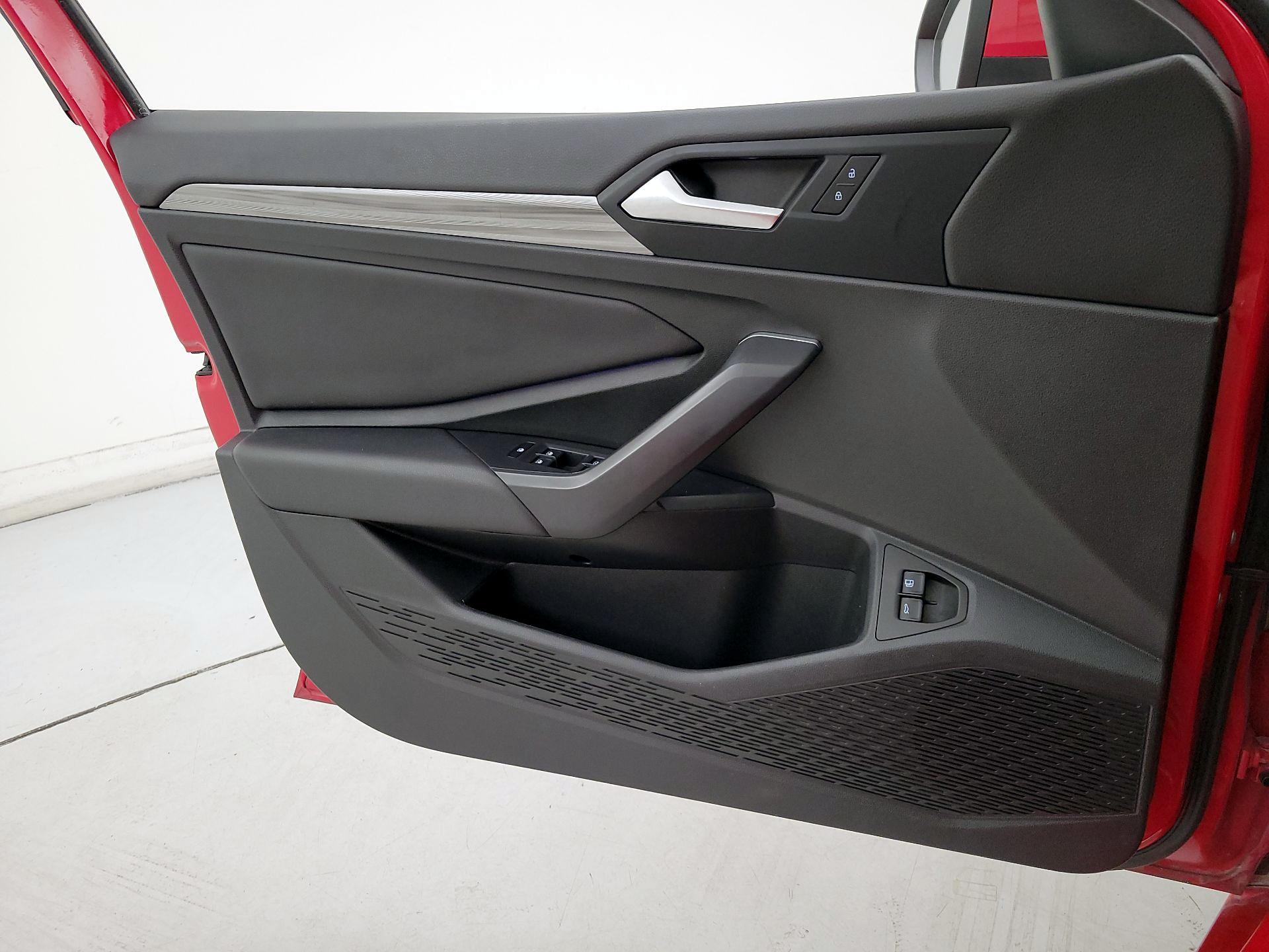 Thumbnail: 2020 Volkswagen Jetta - 12