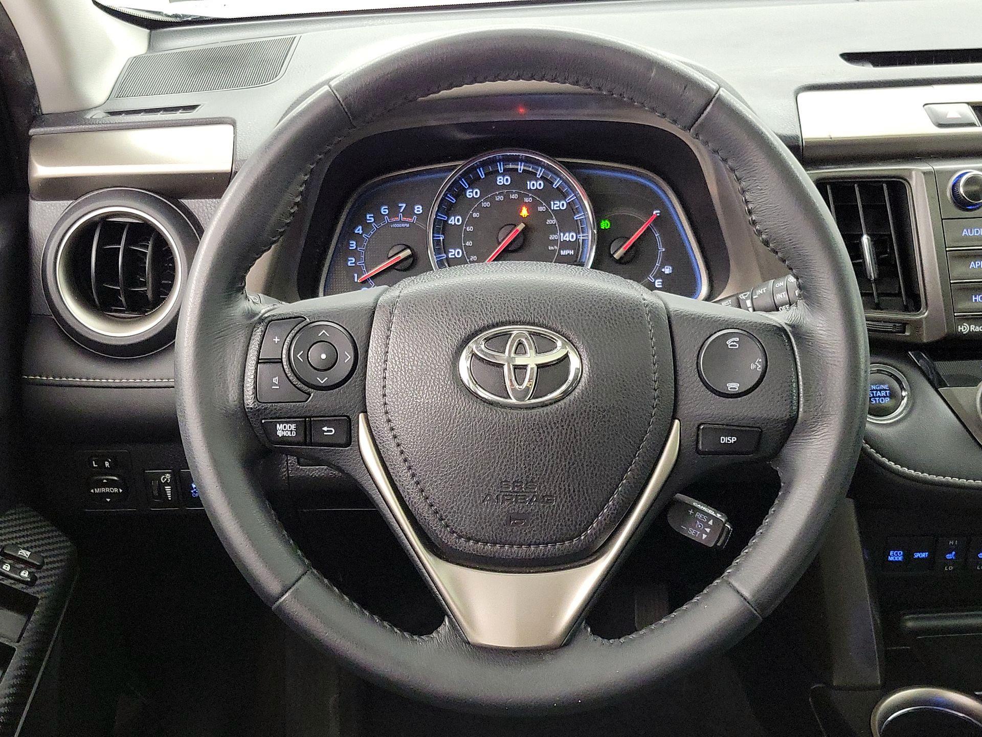 Thumbnail: 2015 Toyota RAV4 - 10