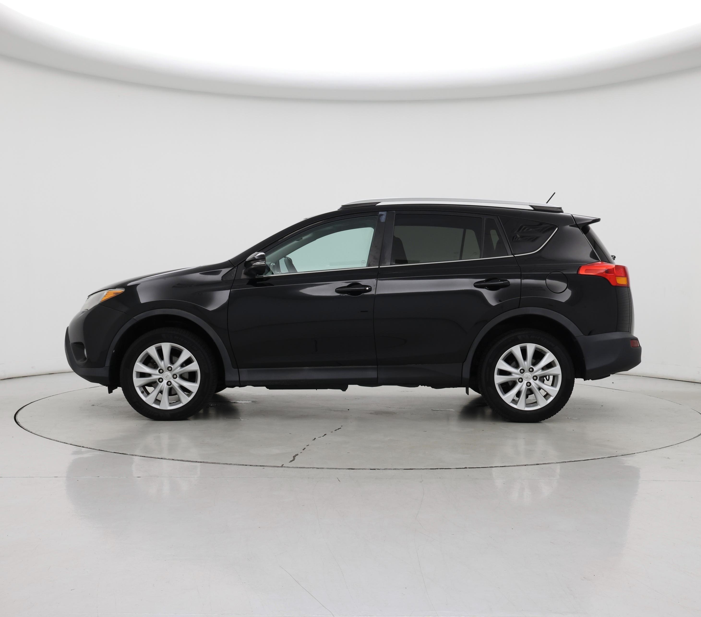 Thumbnail: 2015 Toyota RAV4 - 3