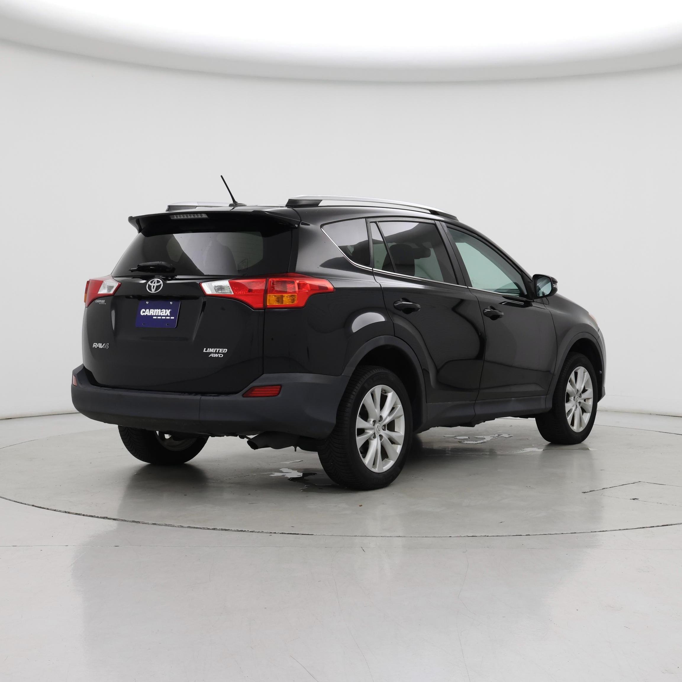 Thumbnail: 2015 Toyota RAV4 - 8