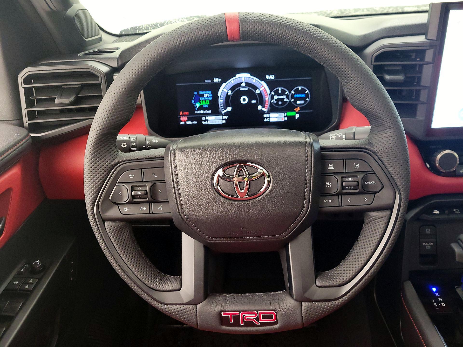 Thumbnail: 2025 Toyota Tundra - 10