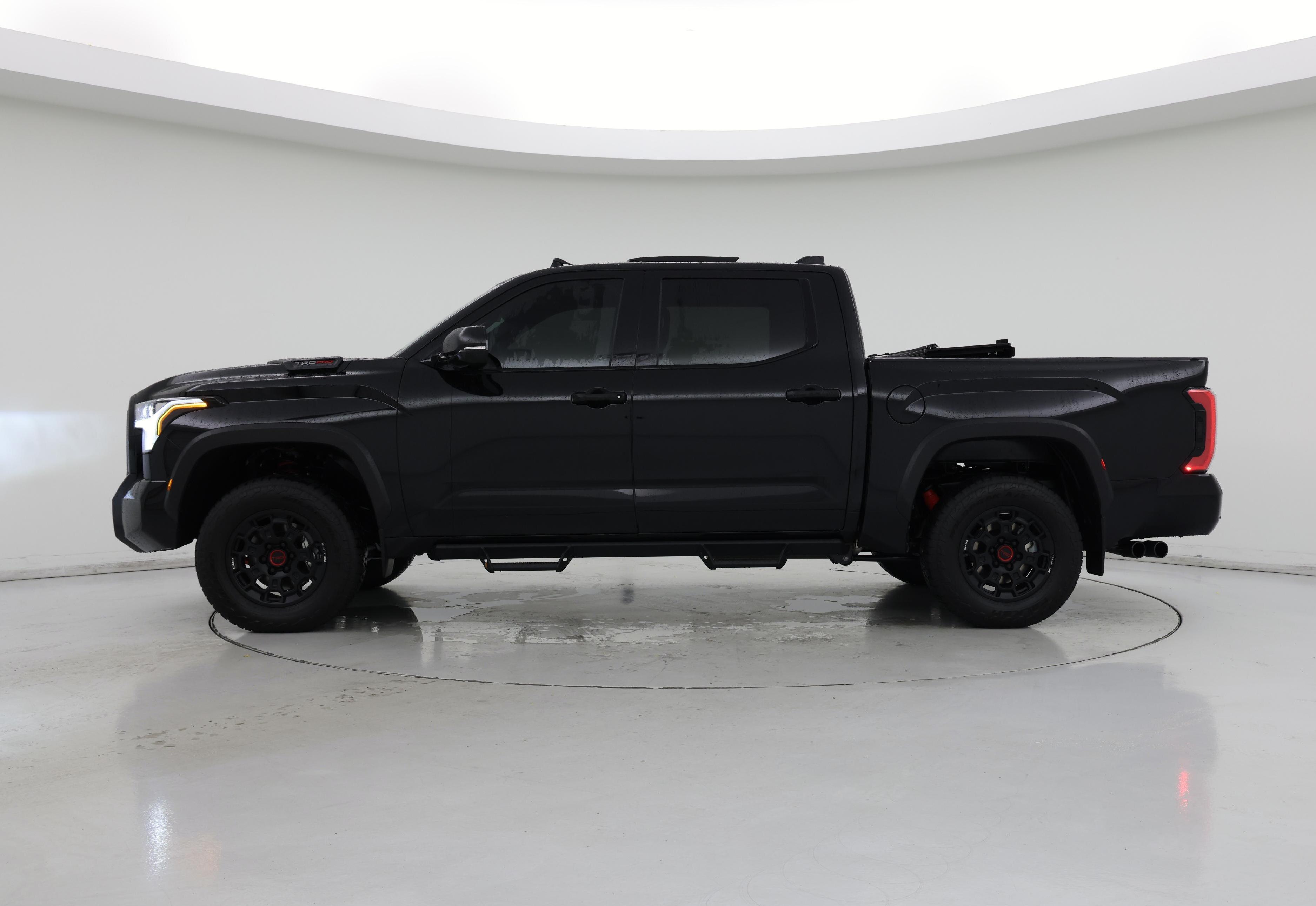 Thumbnail: 2025 Toyota Tundra - 3