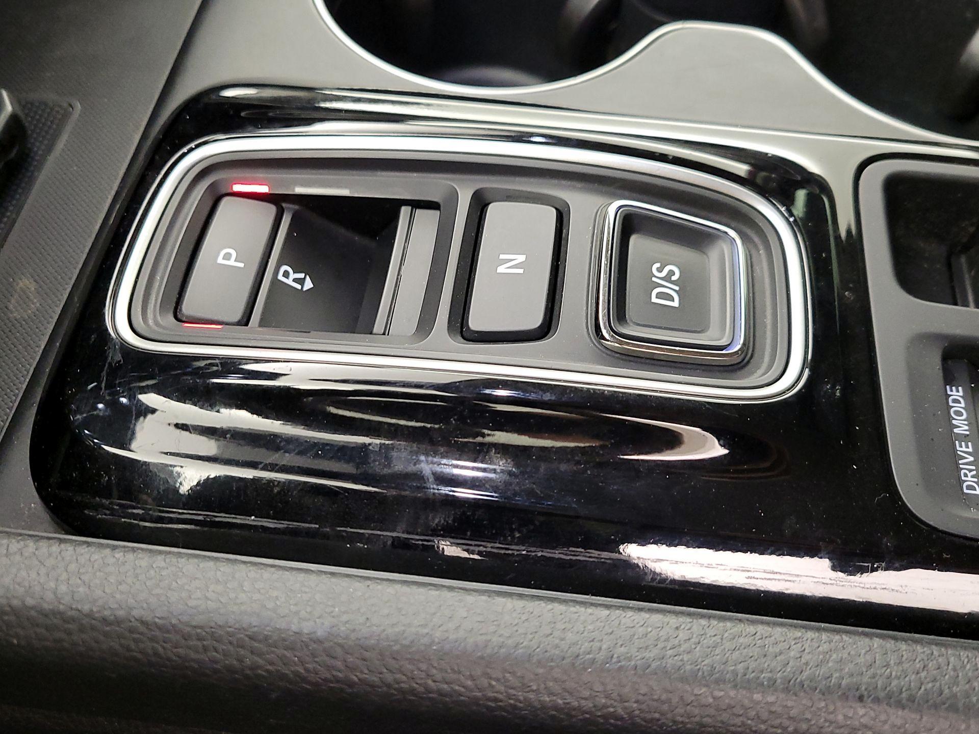 Thumbnail: 2023 Honda Pilot - 18