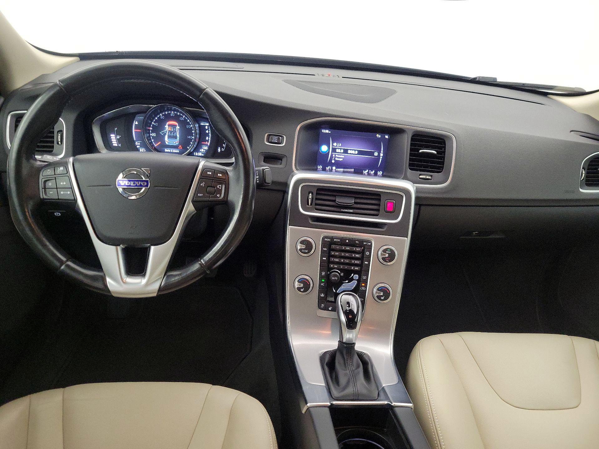 Thumbnail: 2018 Volvo S60 - 9