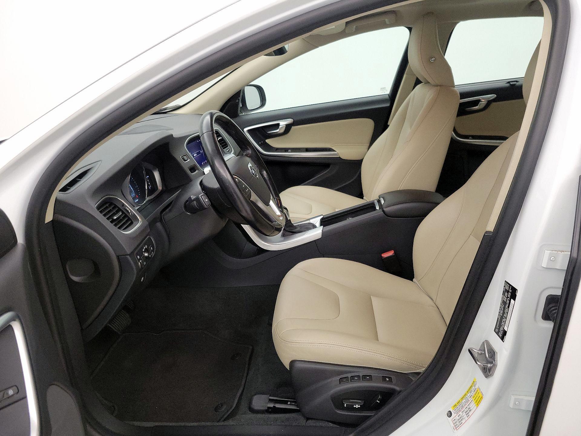 Thumbnail: 2018 Volvo S60 - 11