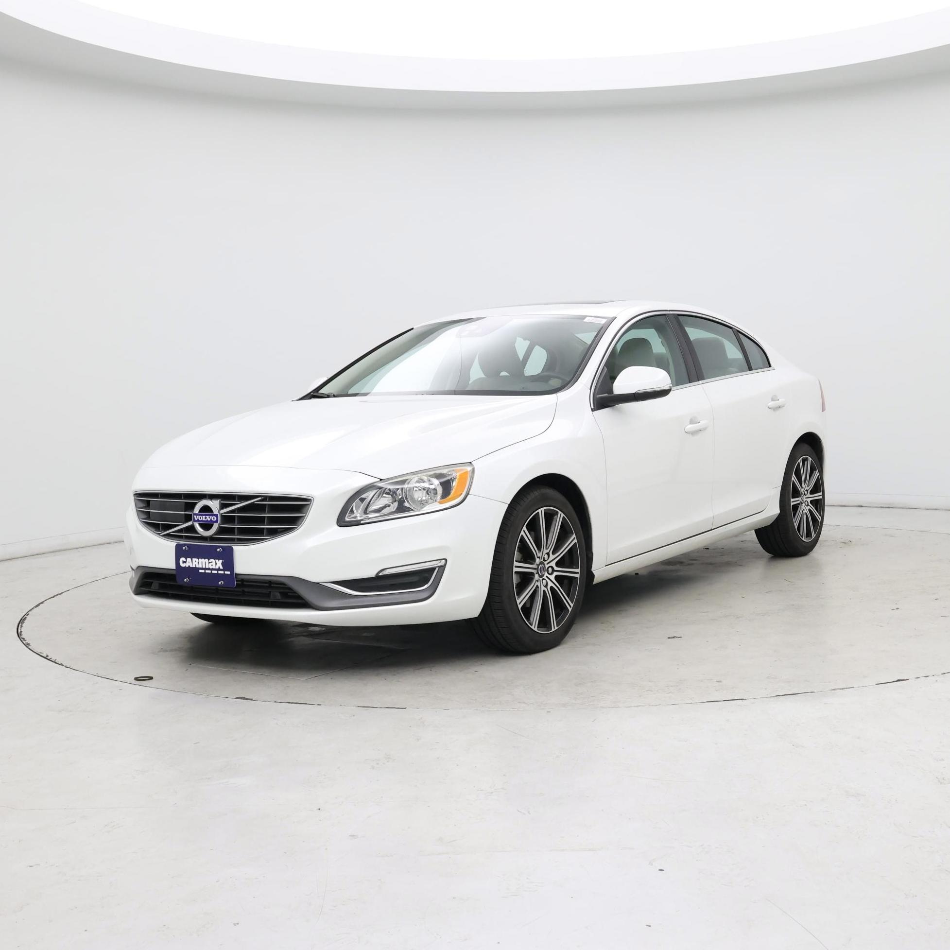 Thumbnail: 2018 Volvo S60 - 4