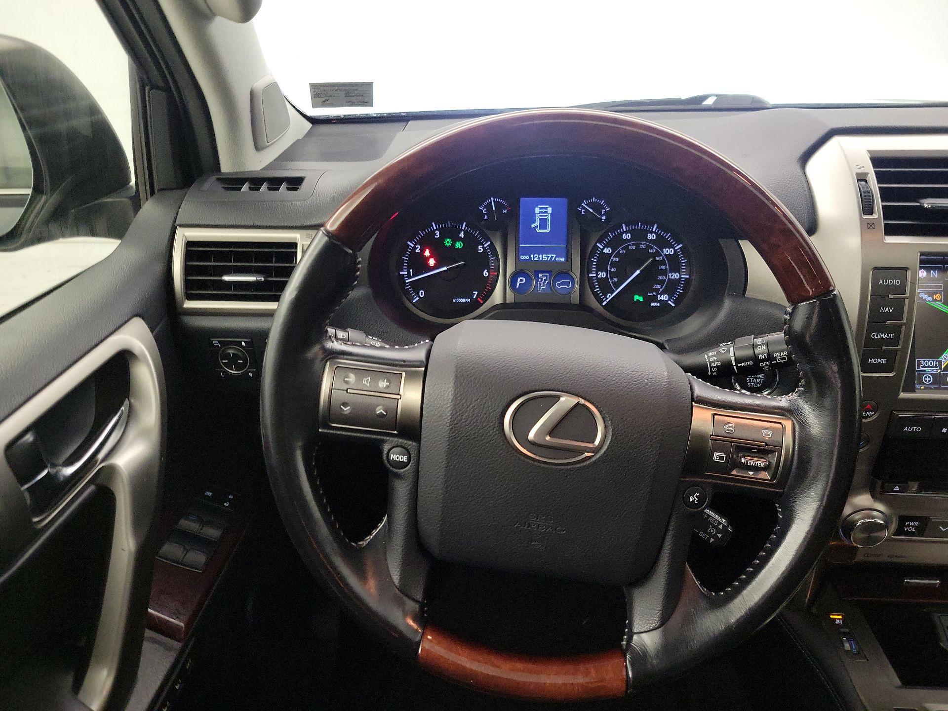 Thumbnail: 2015 Lexus GX - 10