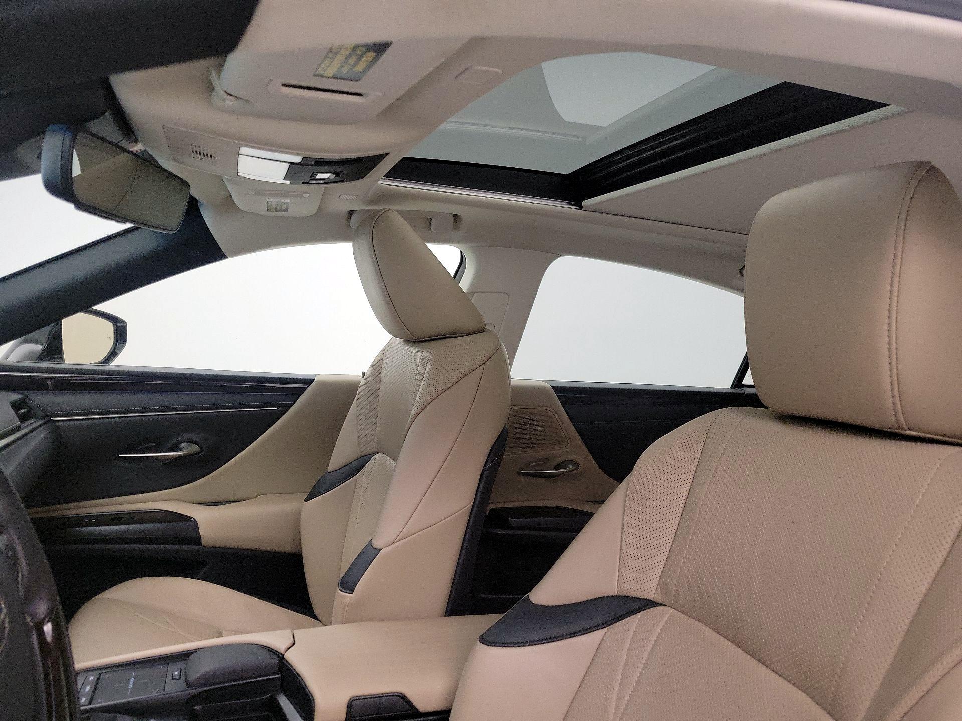 Thumbnail: 2019 Lexus ES - 20