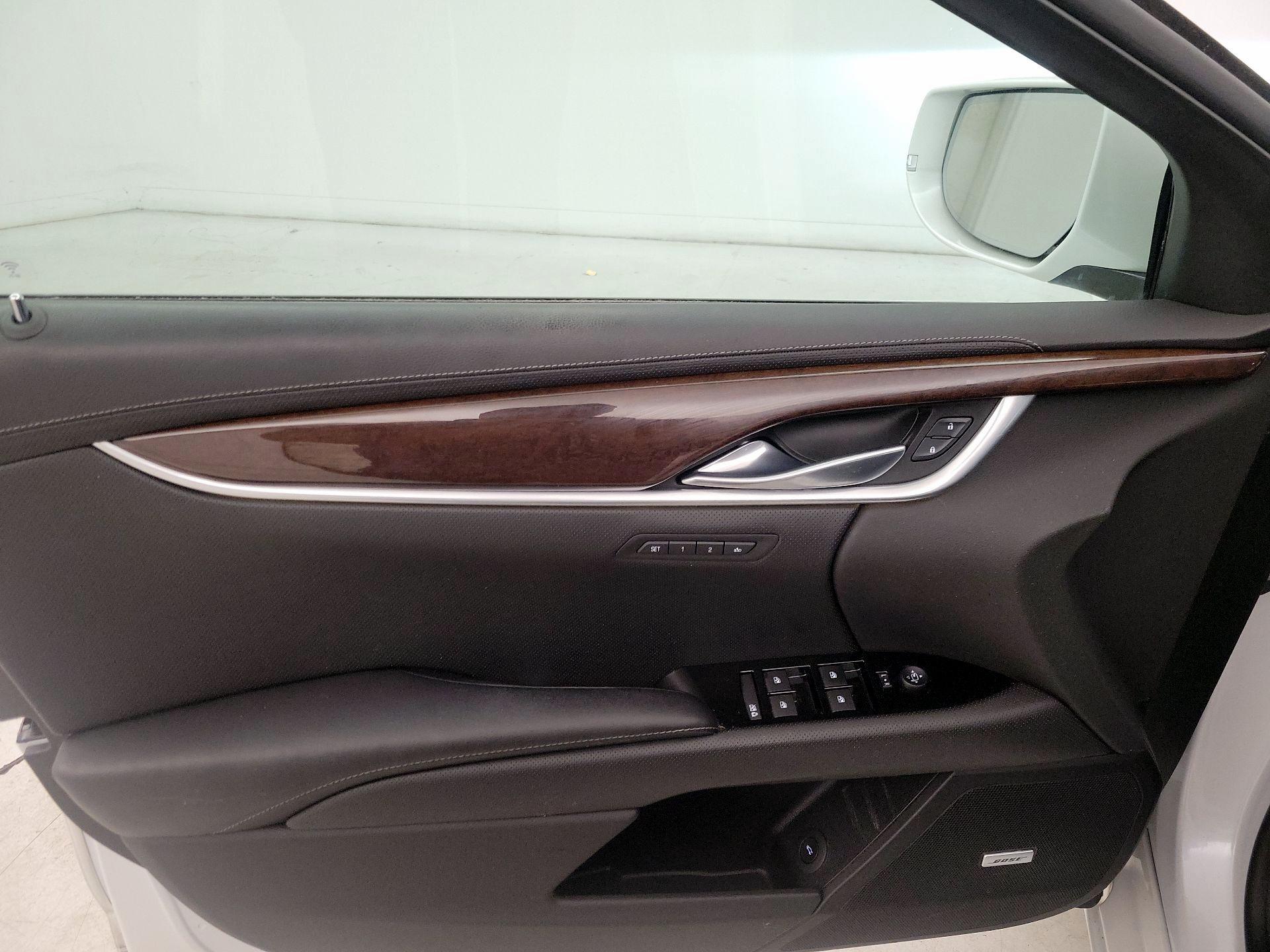 Thumbnail: 2017 Cadillac XTS - 12