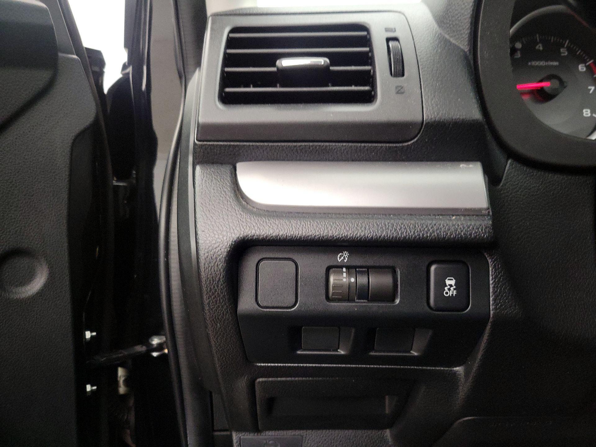 Thumbnail: 2015 Subaru Forester - 13