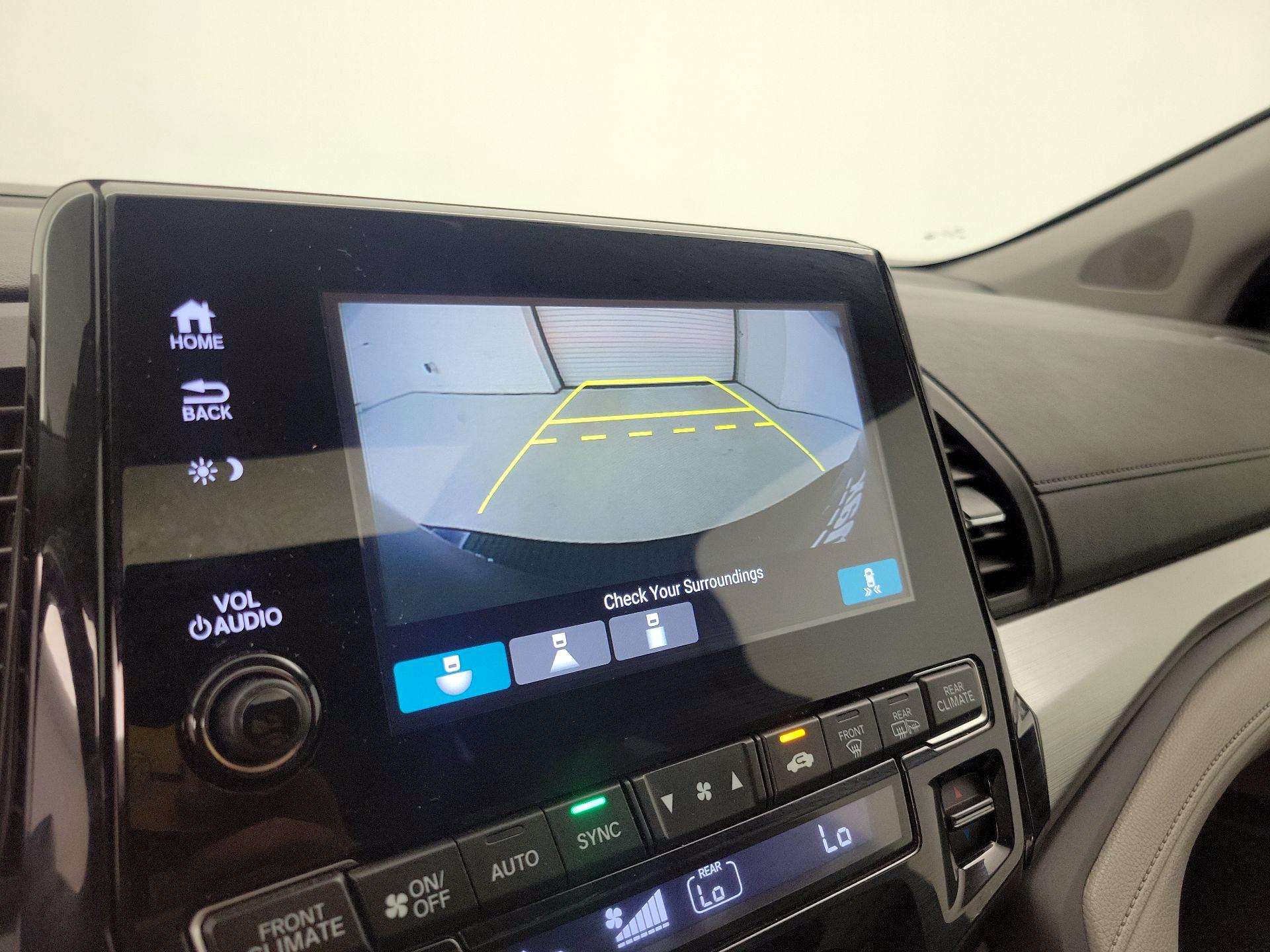 Thumbnail: 2019 Honda Odyssey - 14