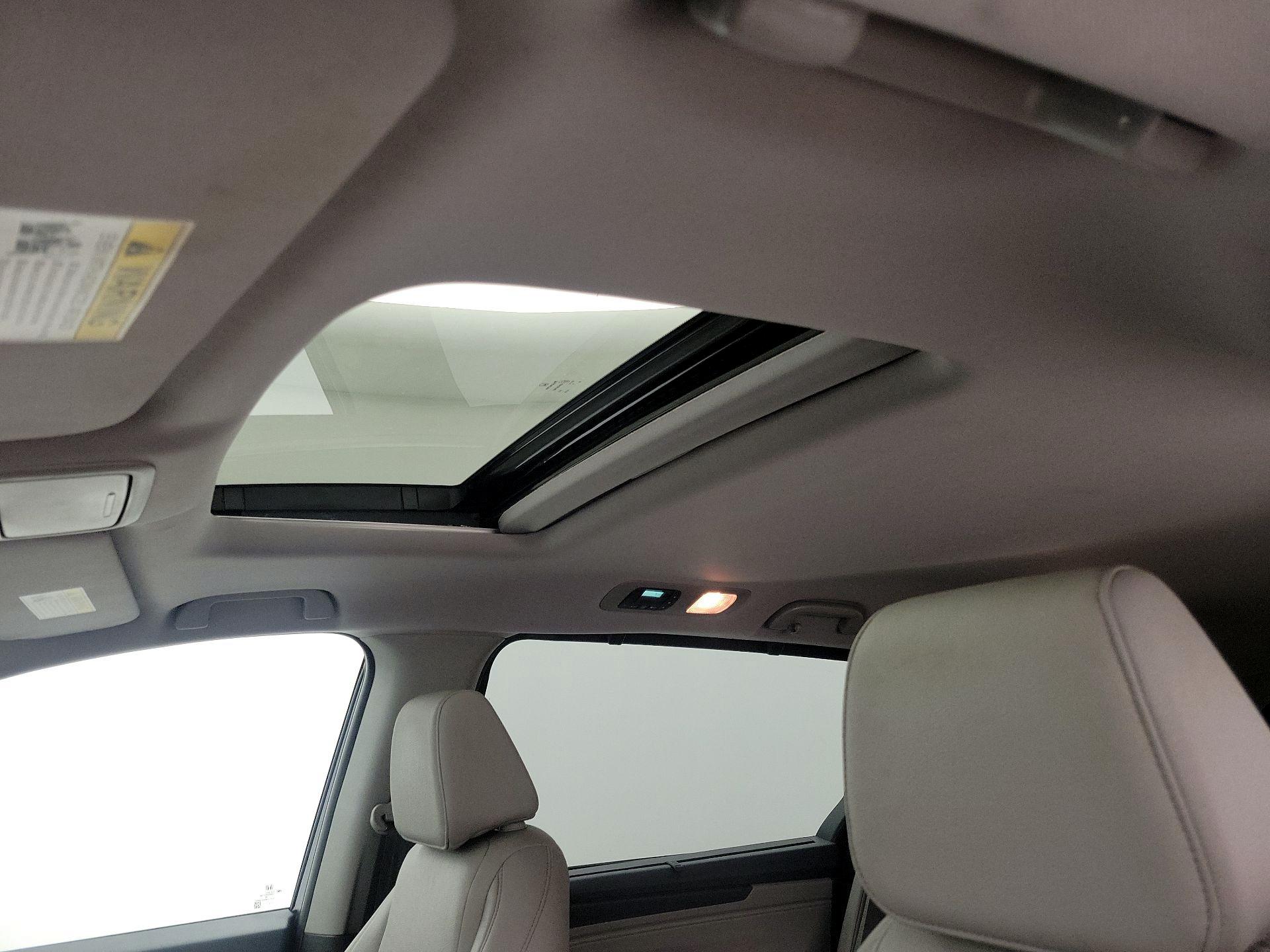 Thumbnail: 2019 Honda Odyssey - 19