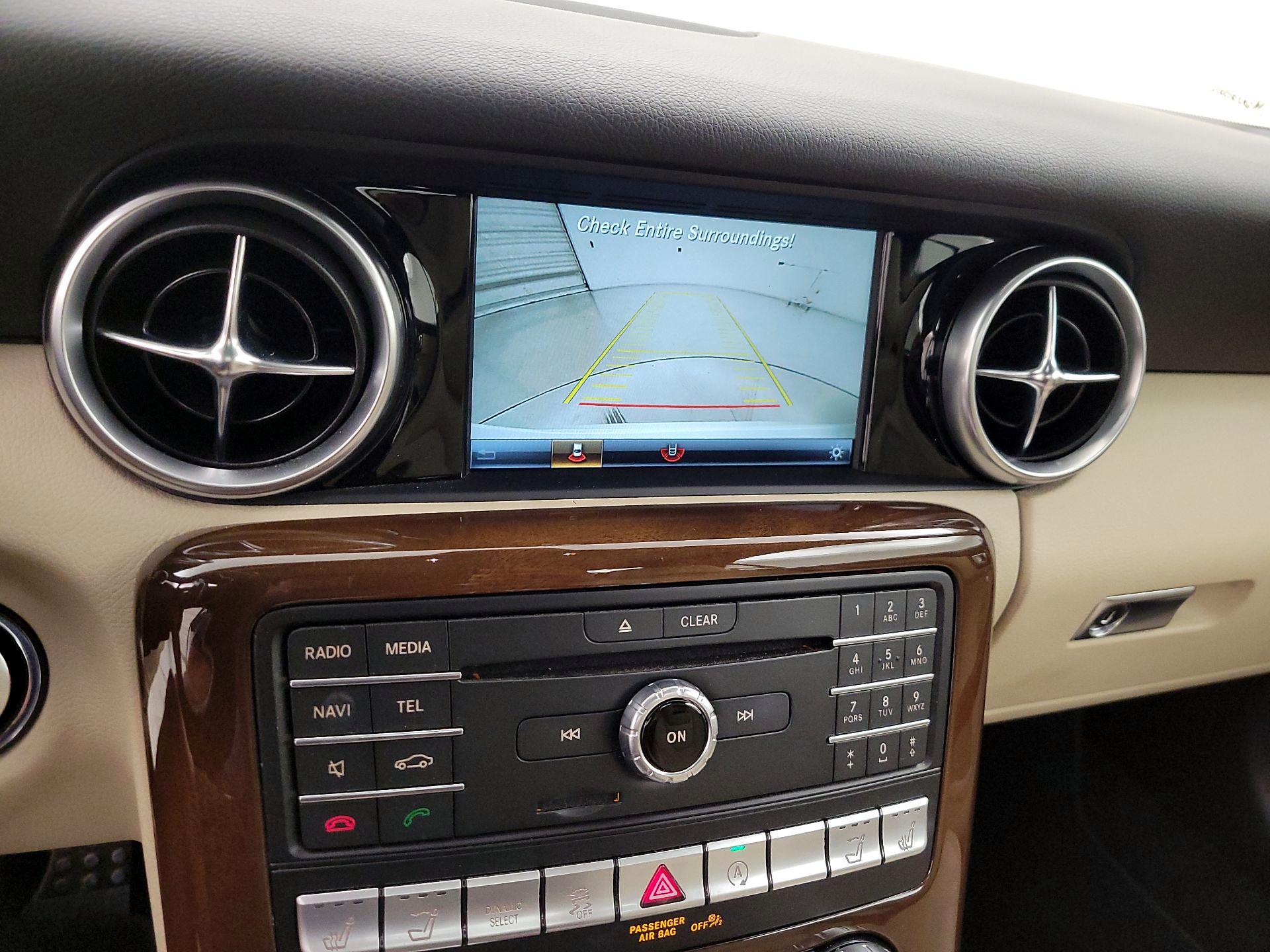 Thumbnail: 2020 Mercedes-Benz SLC - 14
