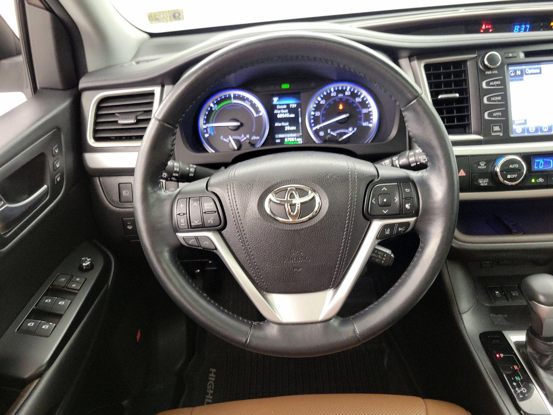 Thumbnail: 2018 Toyota Highlander - 10