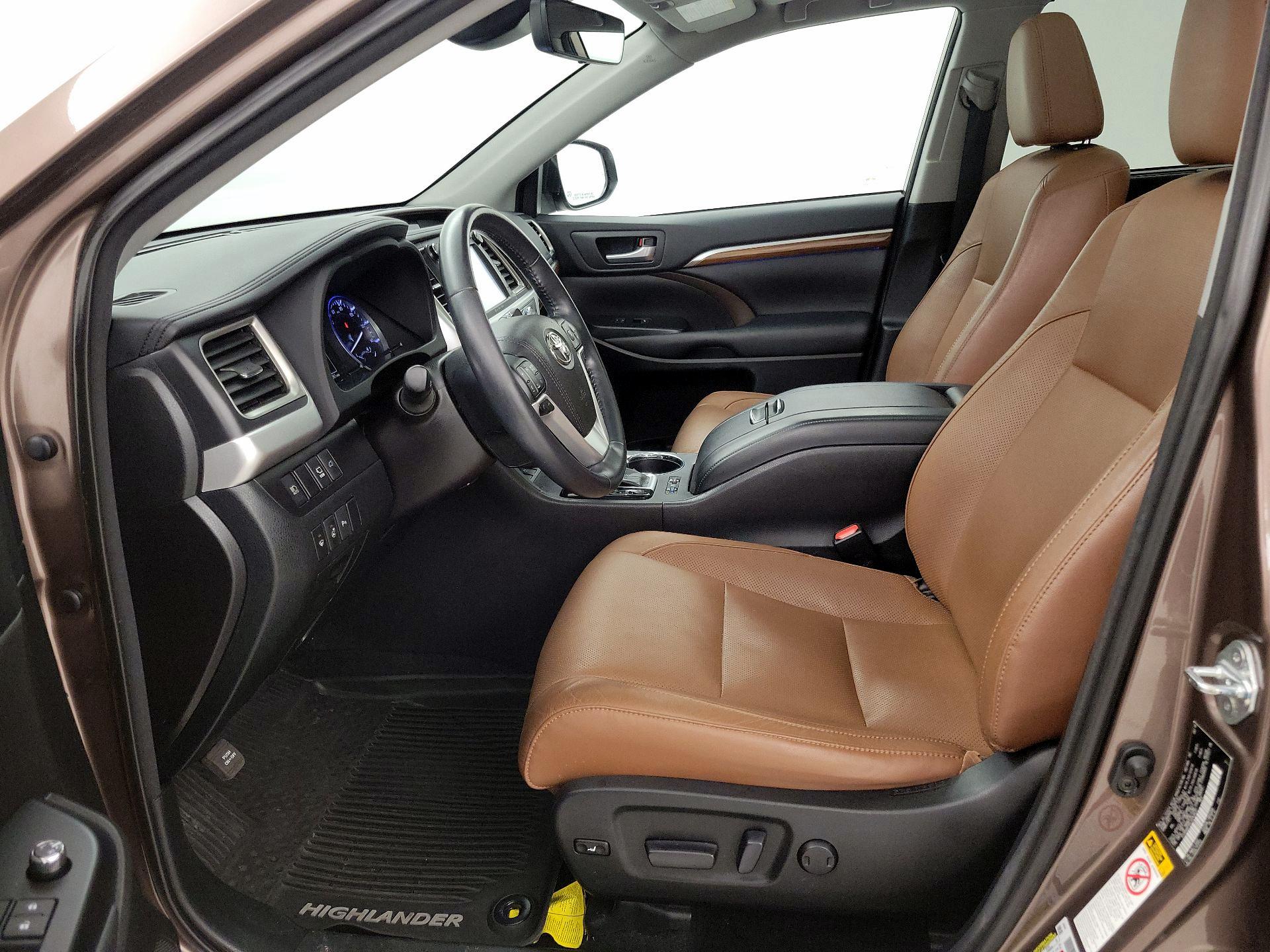 Thumbnail: 2018 Toyota Highlander - 11