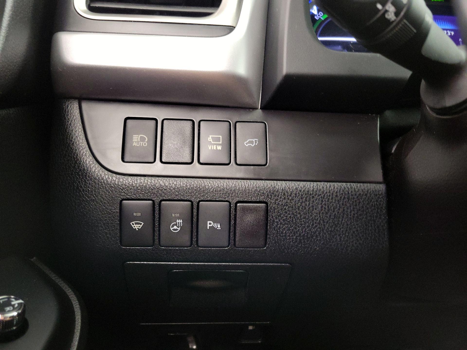 Thumbnail: 2018 Toyota Highlander - 13