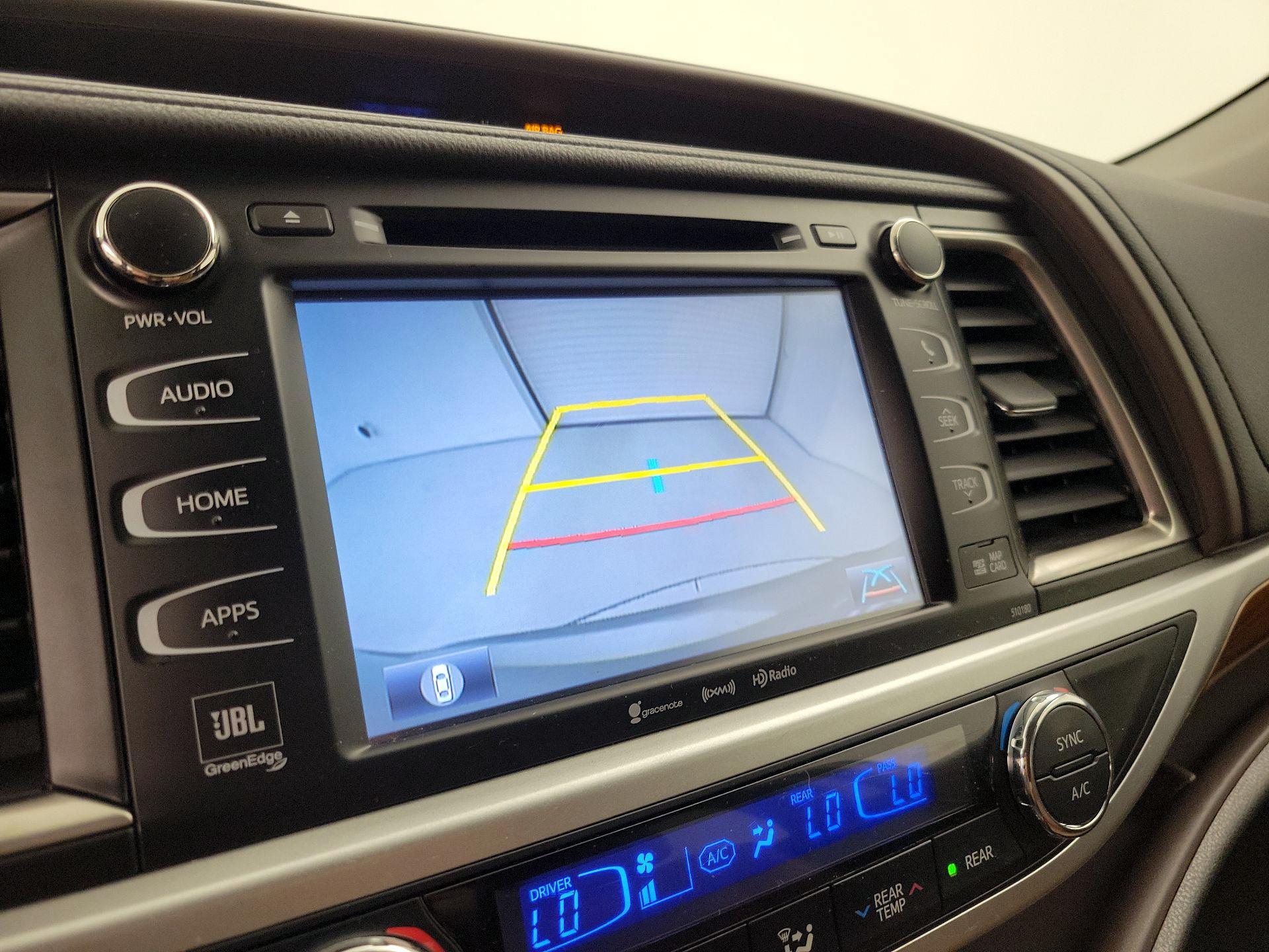 Thumbnail: 2018 Toyota Highlander - 15