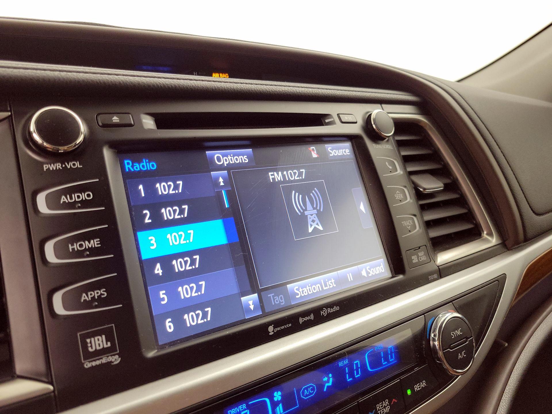 Thumbnail: 2018 Toyota Highlander - 16