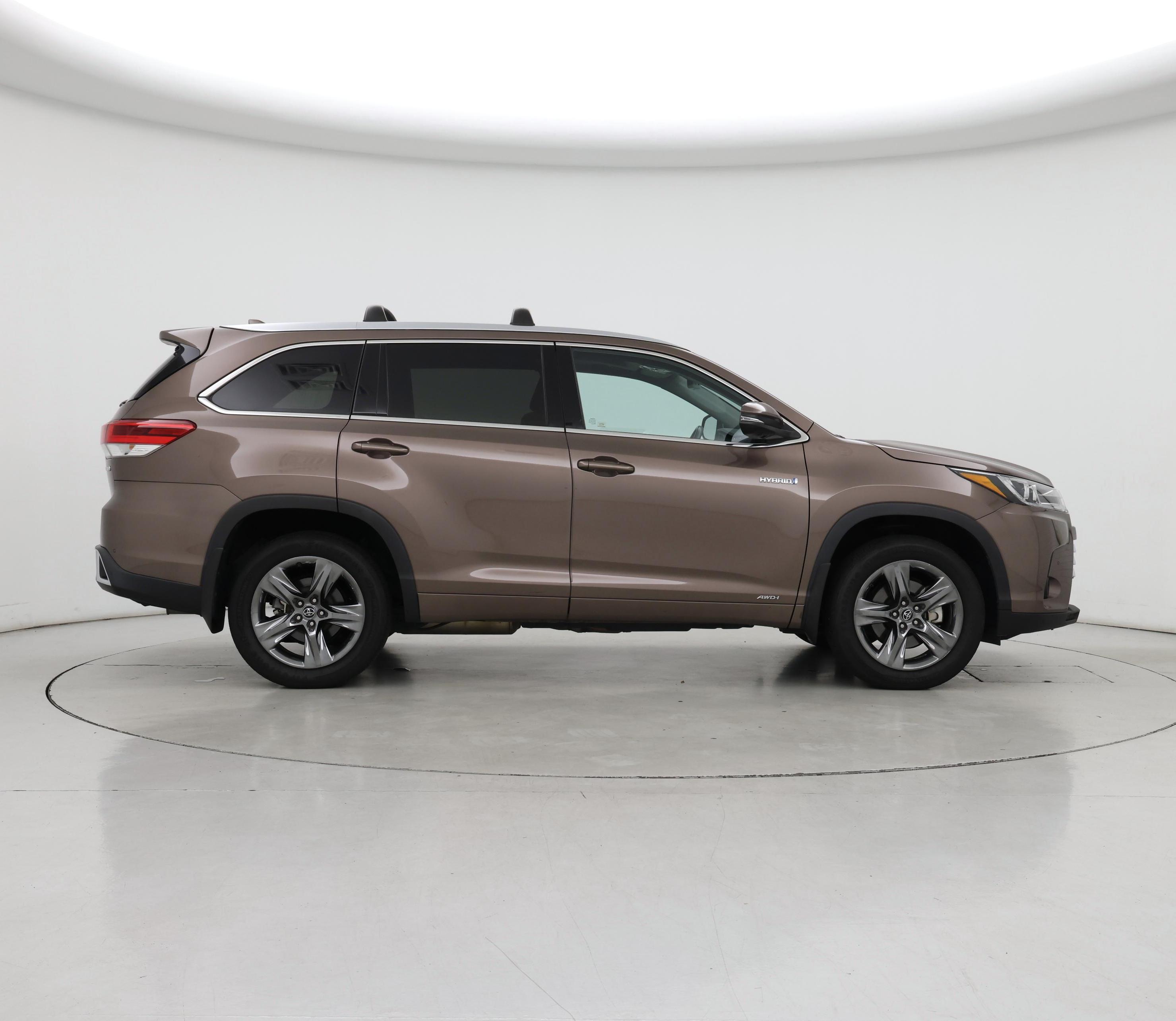 Thumbnail: 2018 Toyota Highlander - 7