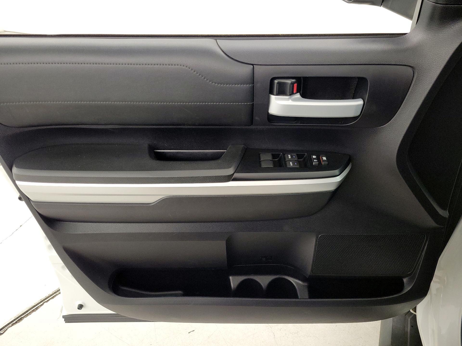 Thumbnail: 2014 Toyota Tundra - 12