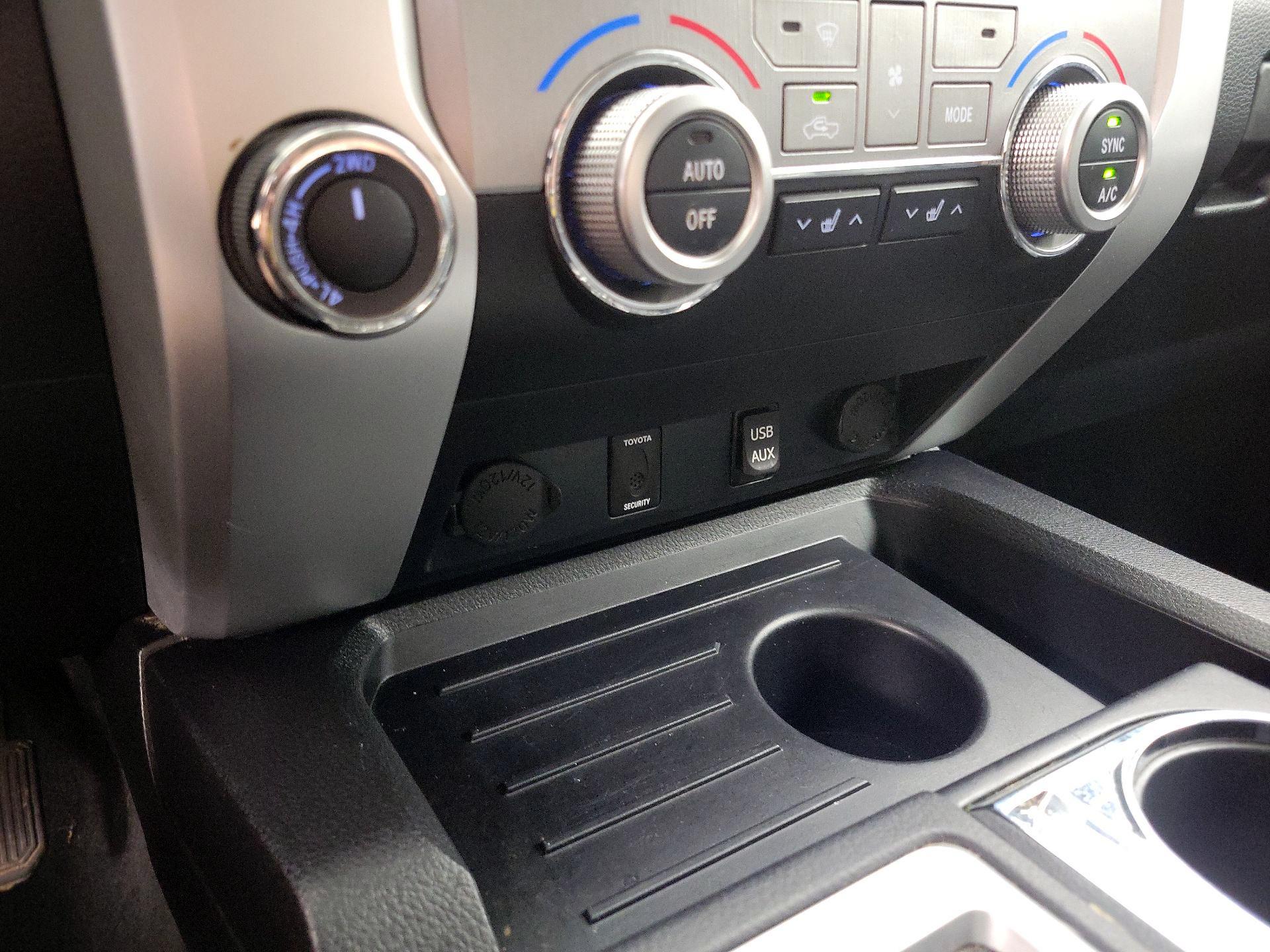 Thumbnail: 2014 Toyota Tundra - 19