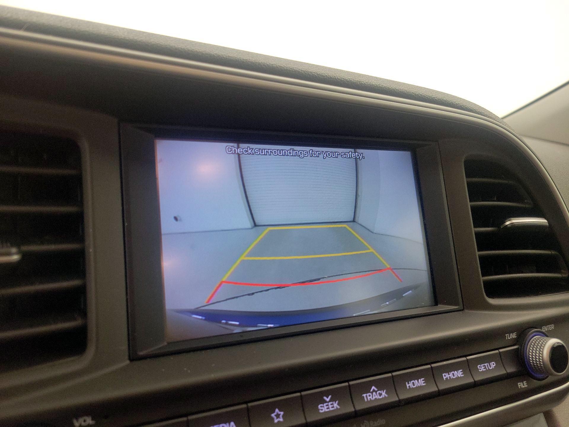 Thumbnail: 2019 Hyundai Elantra - 14