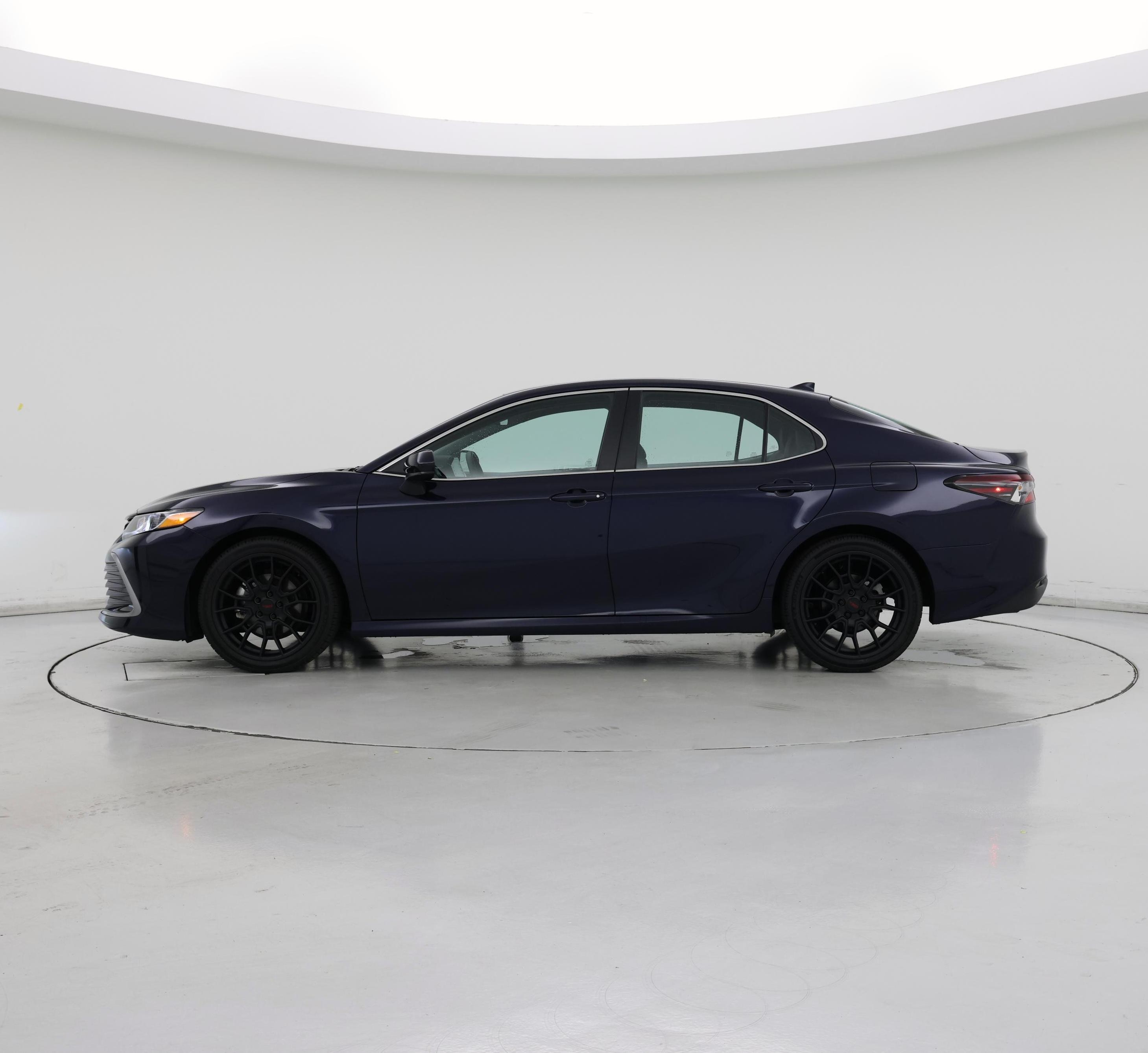 Thumbnail: 2021 Toyota Camry - 3