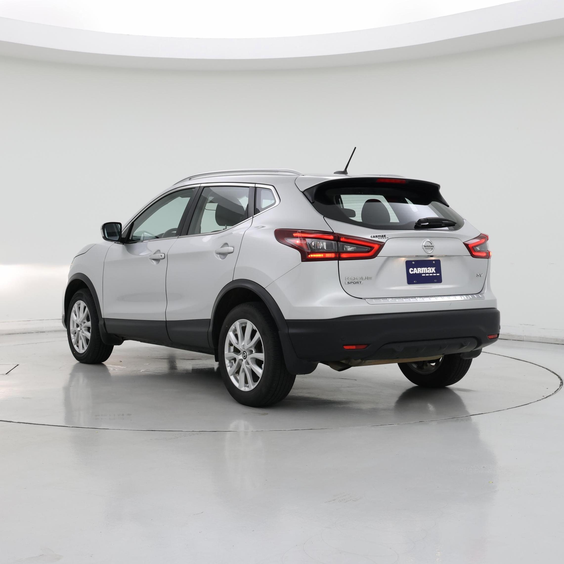 Thumbnail: 2021 Nissan Rogue Sport - 2